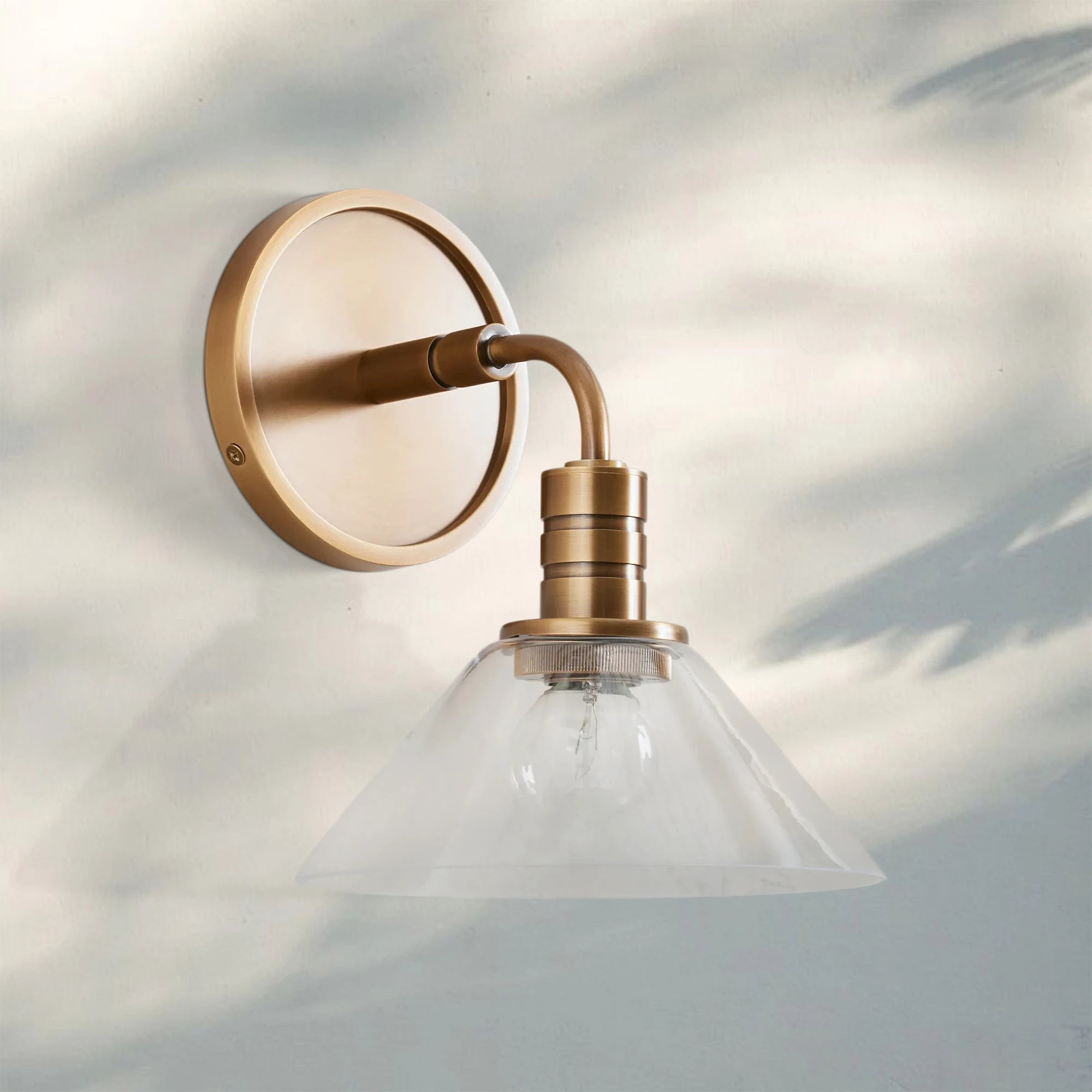 Theron Single Wall Sconce - Blushlighting