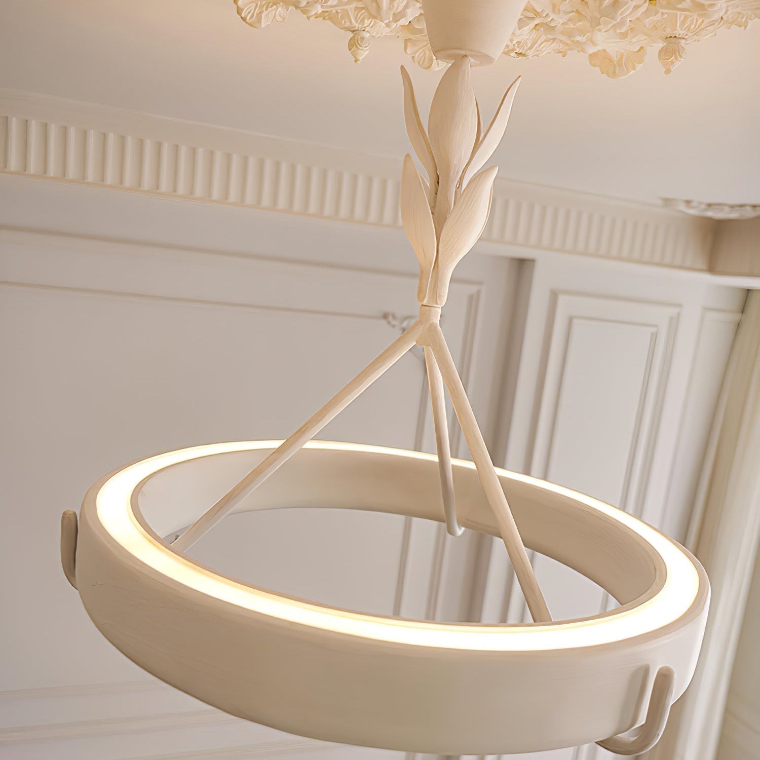 Tinsley Plaster Chandelier - D 60cm x H 60cm / ∅ 23.6″ x H 23.6″WhiteWarm WhiteBlushlighting