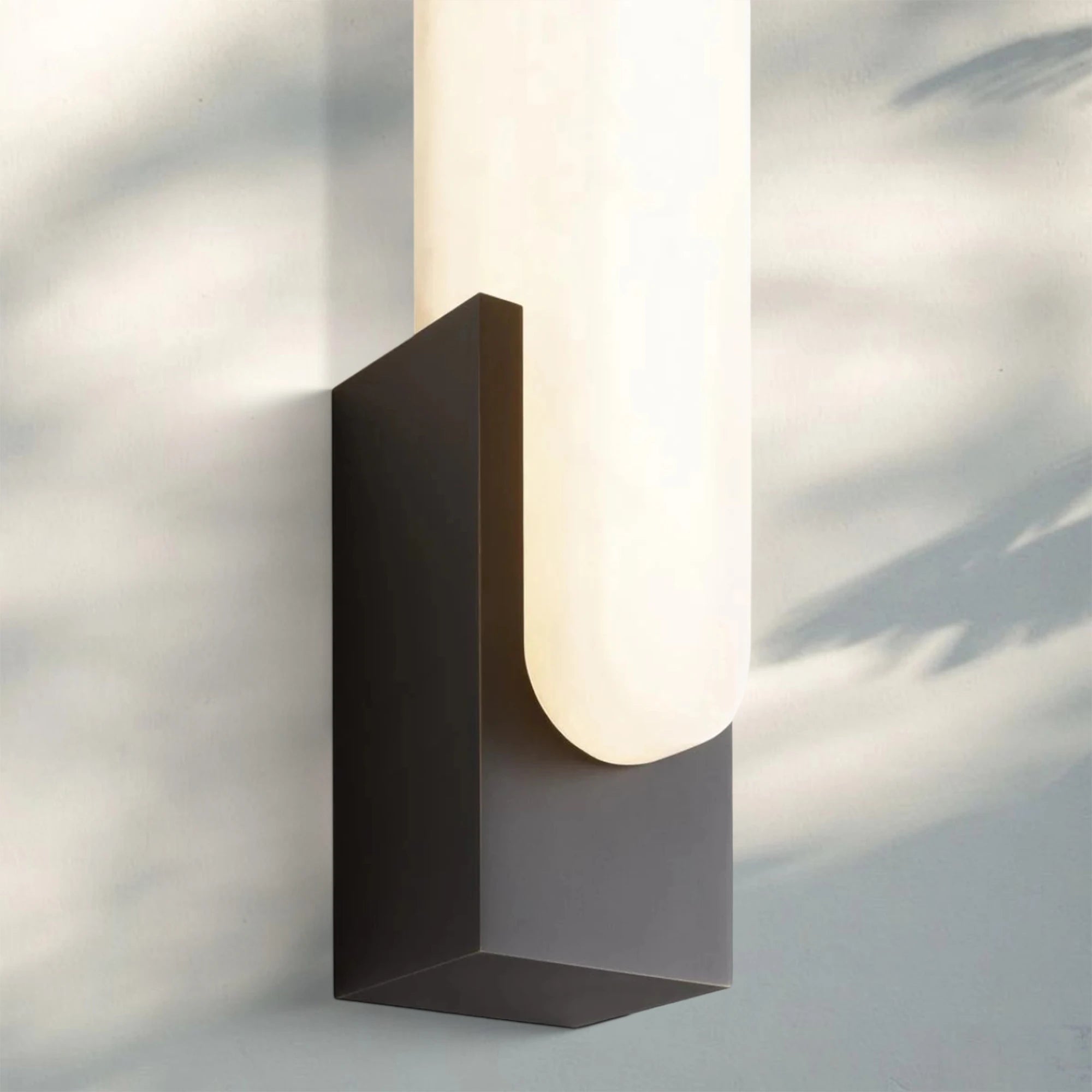 Aurora Alabaster Sconce Elegant LED Stone Lighting-Blushlighting
