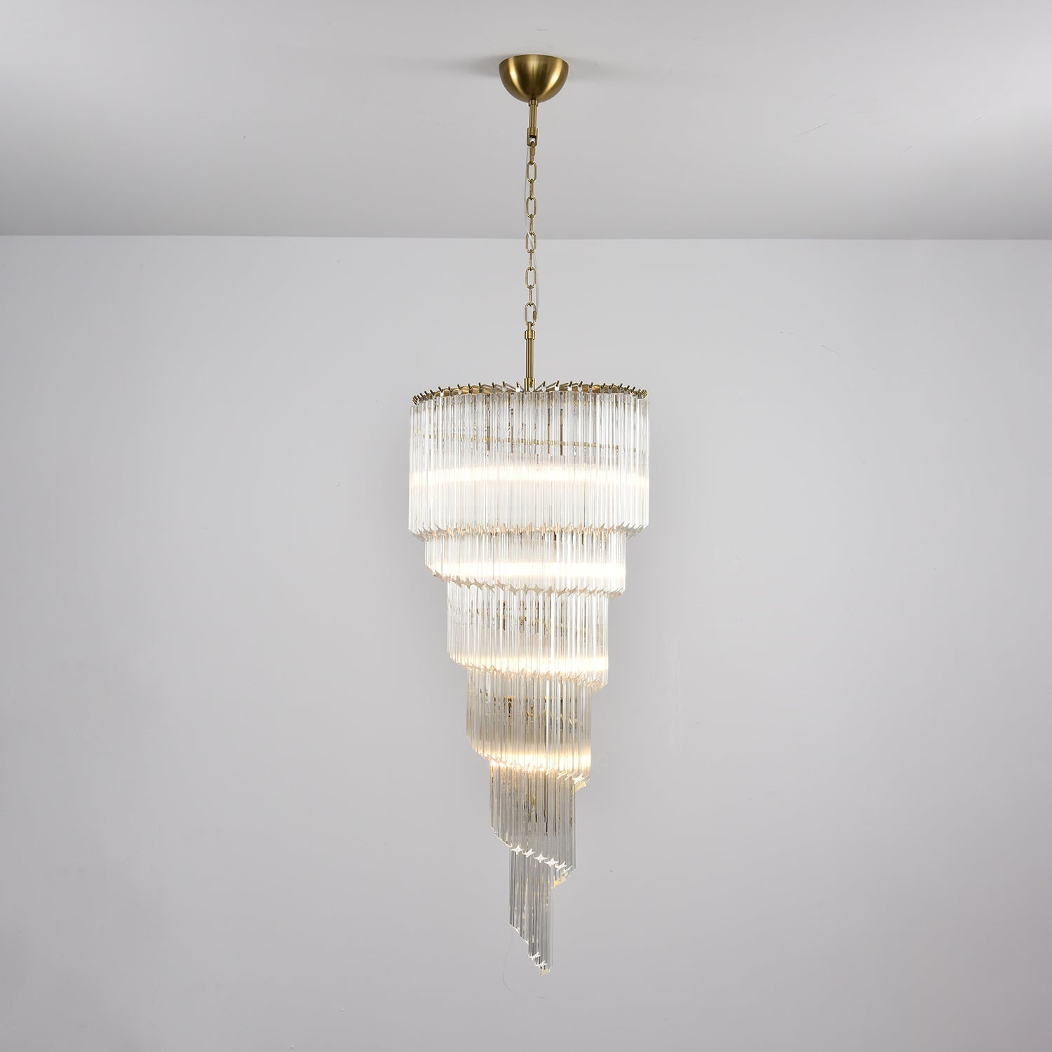 Cascada Spiral Clear Chandelier - Vakkerlight
