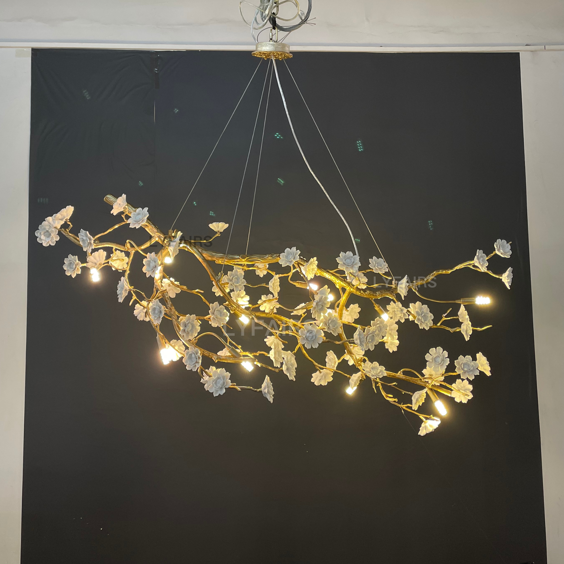 Post-Modern Art Brass and Ceramics Flower Pendant Branch Chandelier for Living/Dining Room