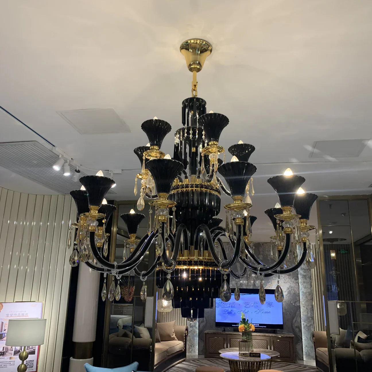 American Traditional Branch Crystal Chandelier with Candle Design in Black and GBUd