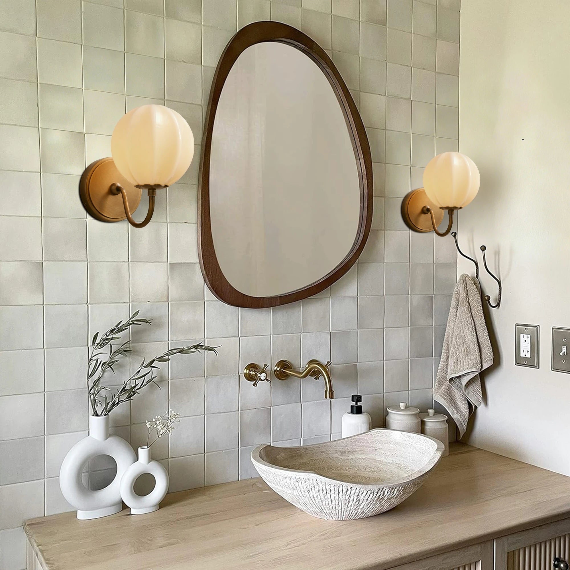 Agnes Gooseneck Sconce - Blushlighting