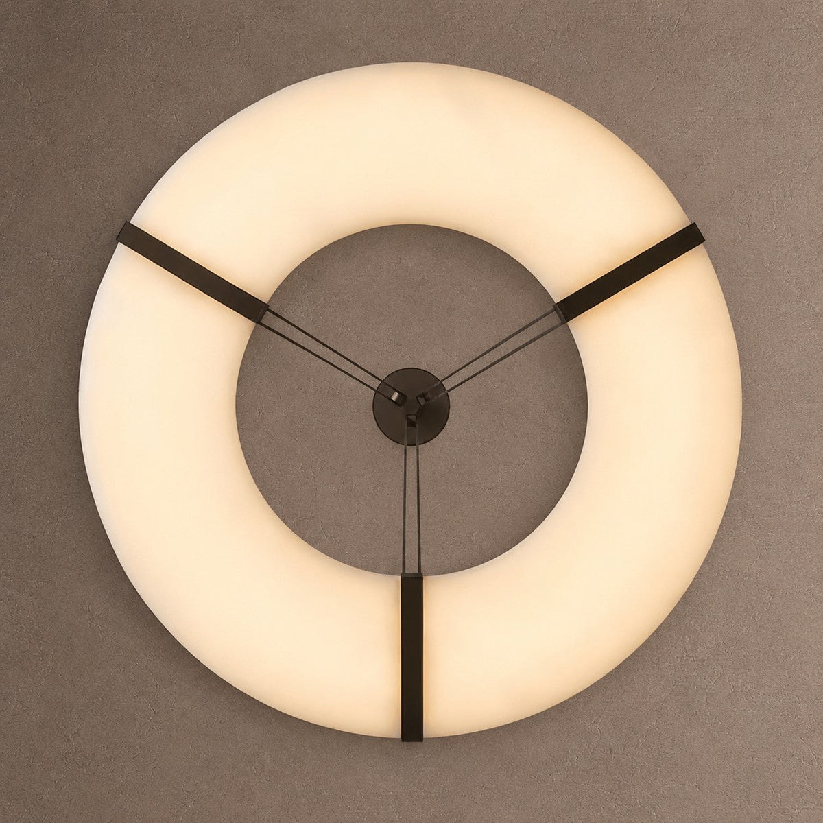 Alabaster Halo Pendant Light – Black & White LED Chandelier - ∅ 23.6″ x H 19.7″Warm LightBlack&WhiteBlushlighting