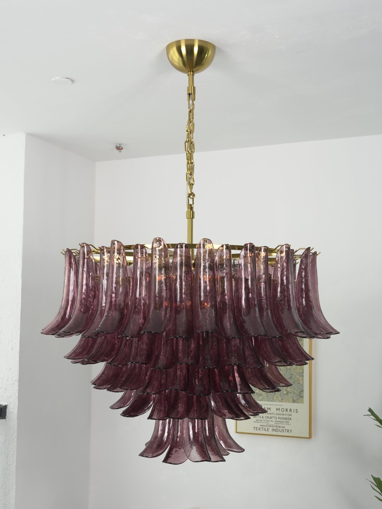 Amethyst Bloom Chandelier - ∅ 39.4″ x H 27.6″Gold & AmethystBlushlighting