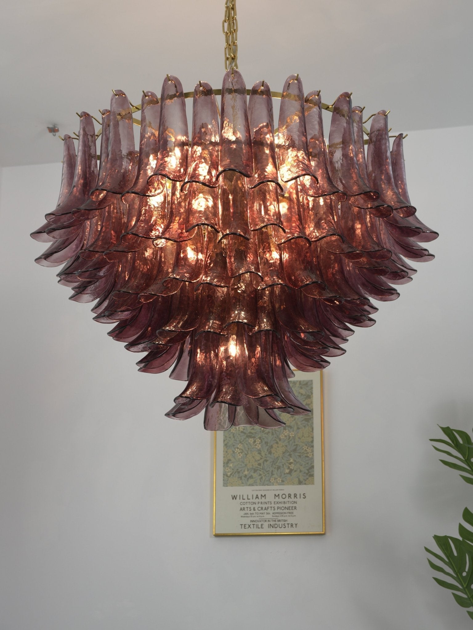 Amethyst Bloom Chandelier - ∅ 39.4″ x H 27.6″Gold & AmethystBlushlighting
