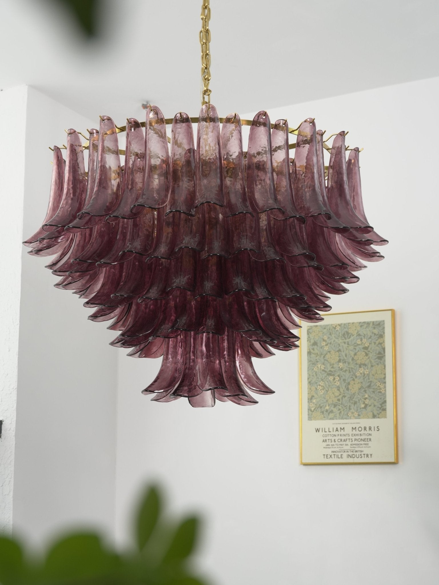 Amethyst Bloom Chandelier - ∅ 39.4″ x H 27.6″Gold & AmethystBlushlighting