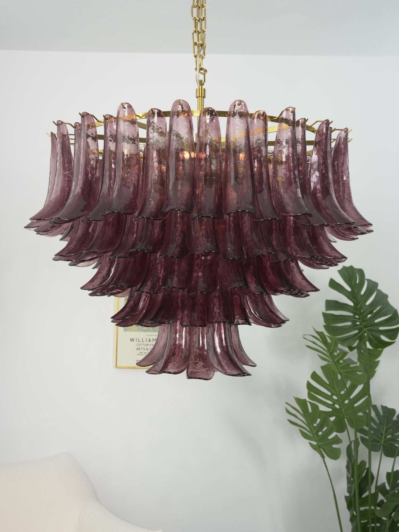 Amethyst Bloom Chandelier - ∅ 39.4″ x H 27.6″Gold & AmethystBlushlighting
