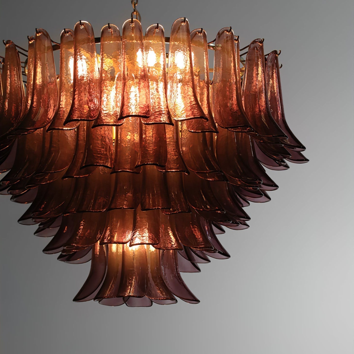 Amethyst Bloom Chandelier - ∅ 39.4″ x H 27.6″Gold & AmethystBlushlighting