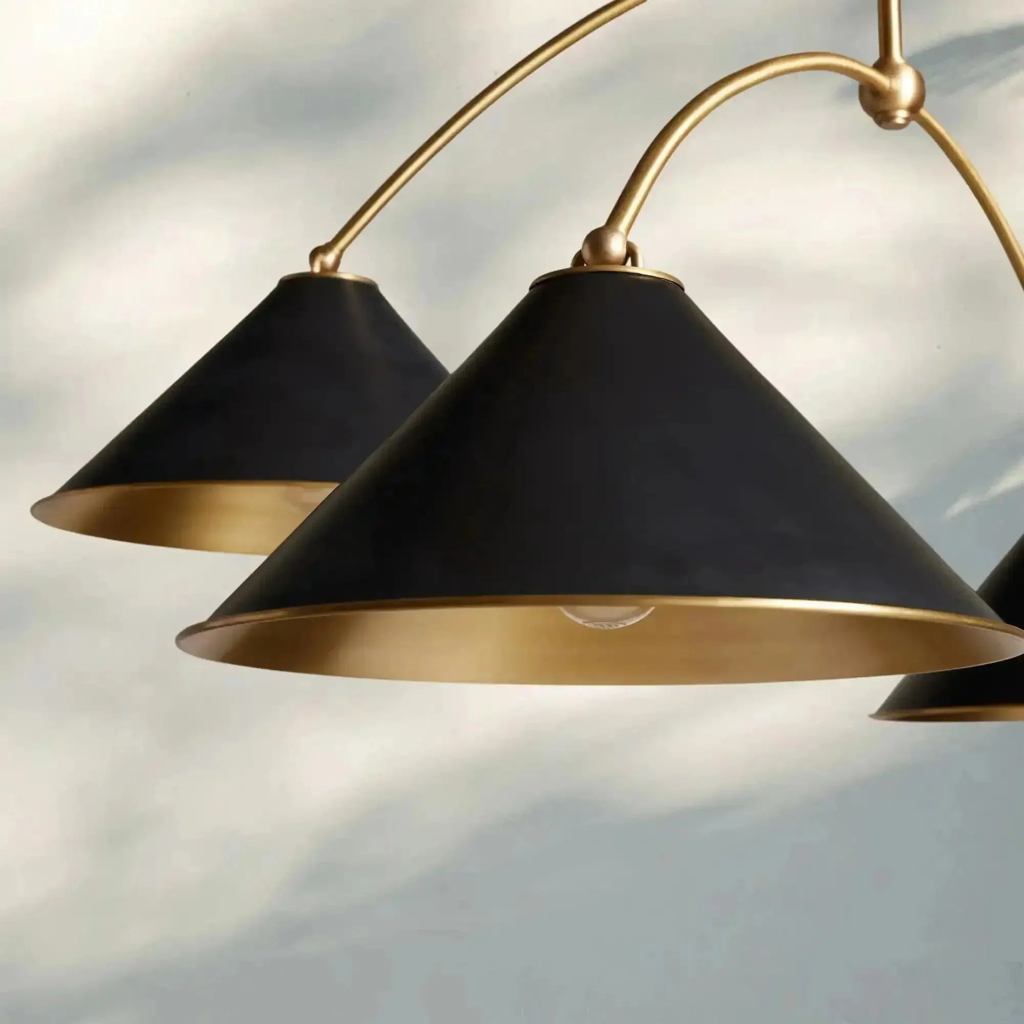 Arno 4 - Light Round Chandelier - BlackBlushlighting