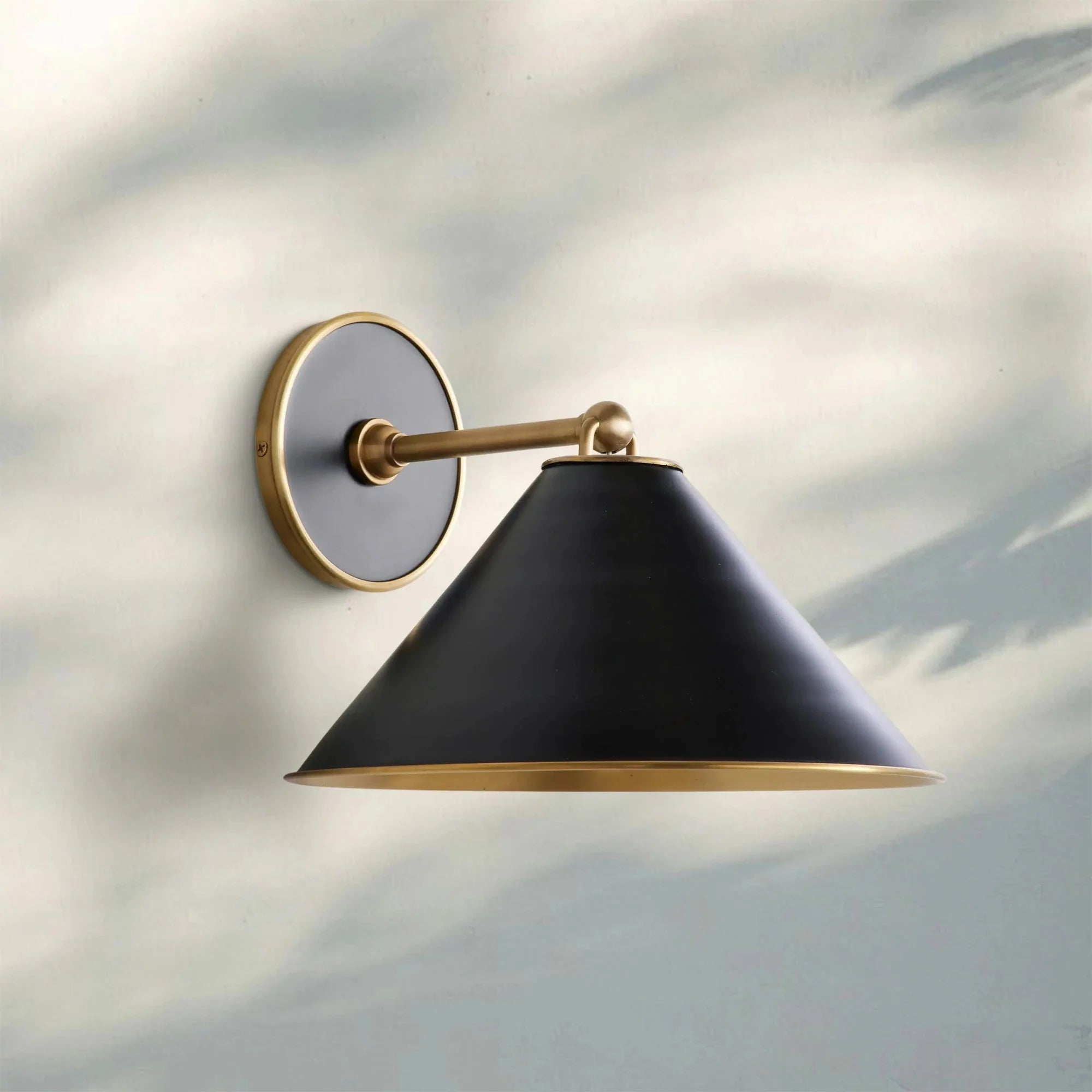 Arno Single Wall Sconce - Blushlighting