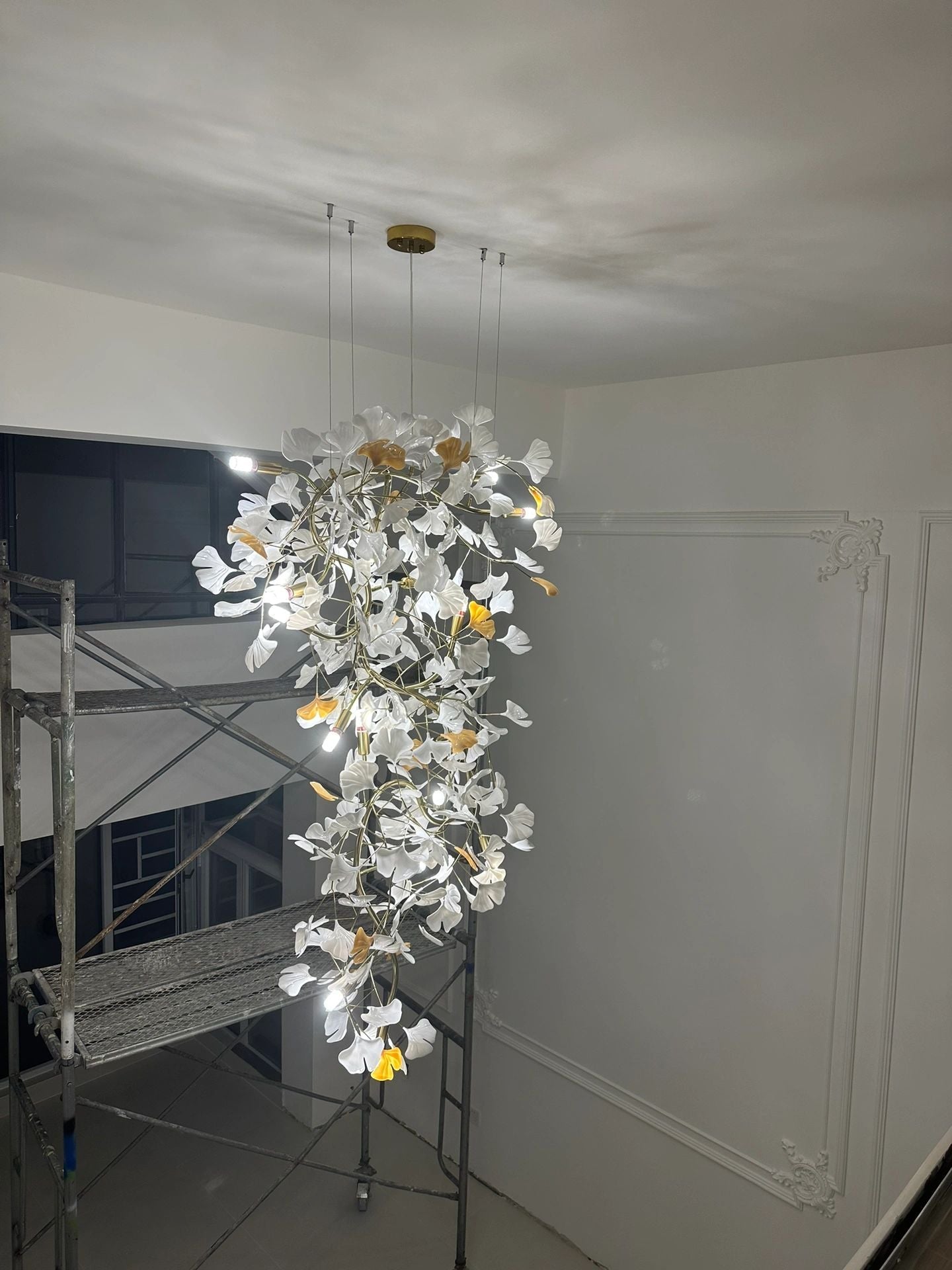 Artistic Tree Branch Pendant Light with Ceramic Ginkgo Leaves for High Ceilings in Hotel or Home - D39.4"*H70.9"/ 16 Lights (288 Pieces)Warm LightBlushlighting