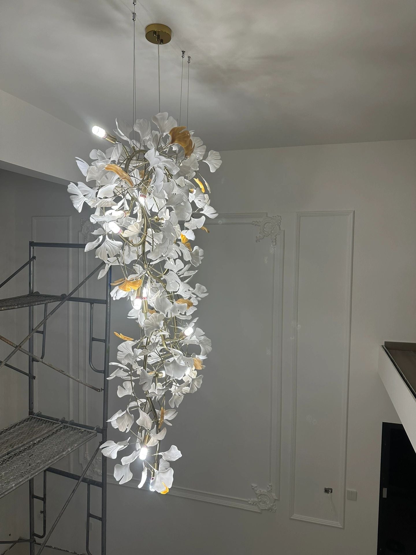 Artistic Tree Branch Pendant Light with Ceramic Ginkgo Leaves for High Ceilings in Hotel or Home - D39.4"*H70.9"/ 16 Lights (288 Pieces)Warm LightBlushlighting
