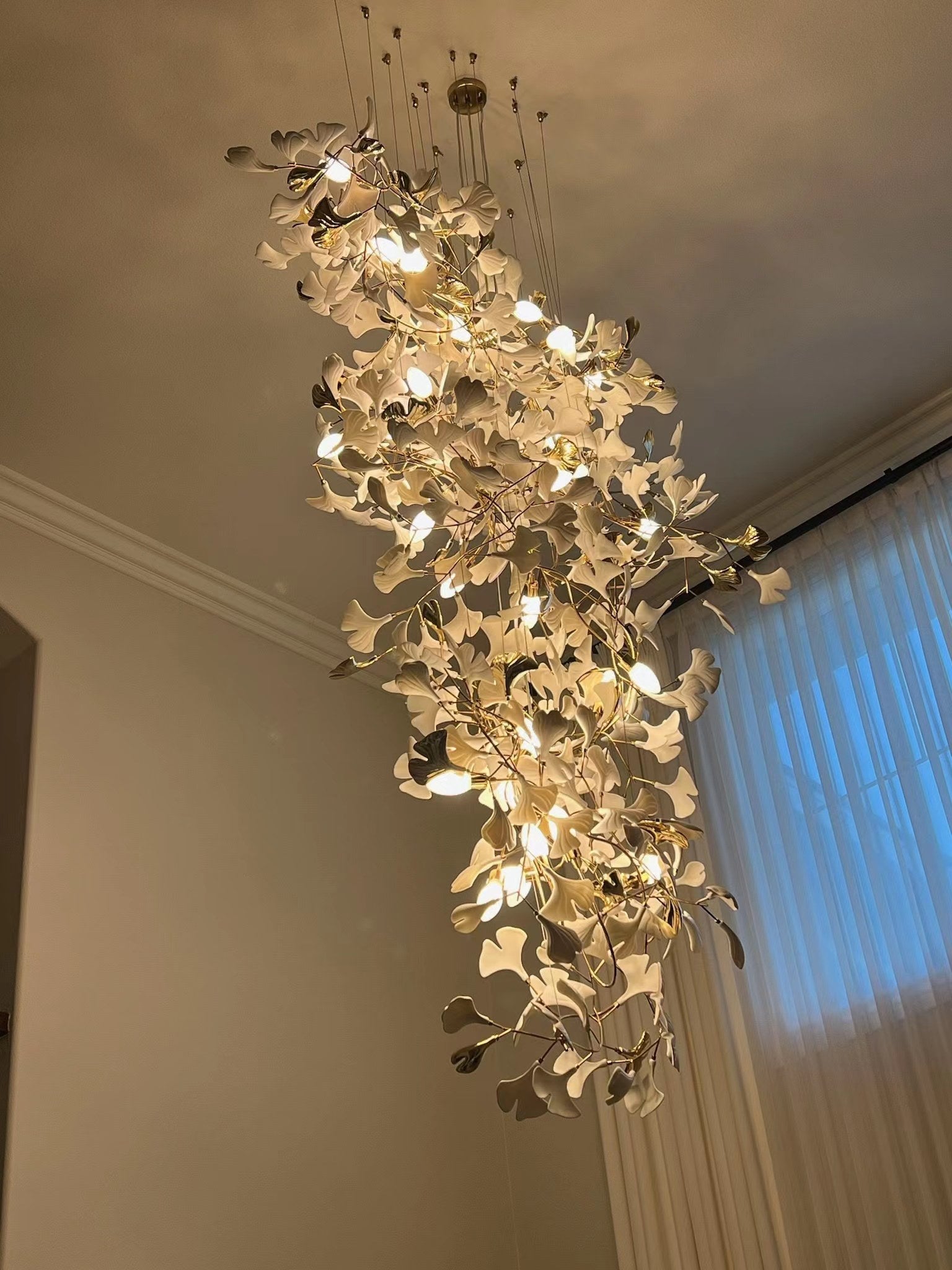 Artistic Tree Branch Pendant Light with Ceramic Ginkgo Leaves for High Ceilings in Hotel or Home - D39.4"*H70.9"/ 16 Lights (288 Pieces)Warm LightBlushlighting