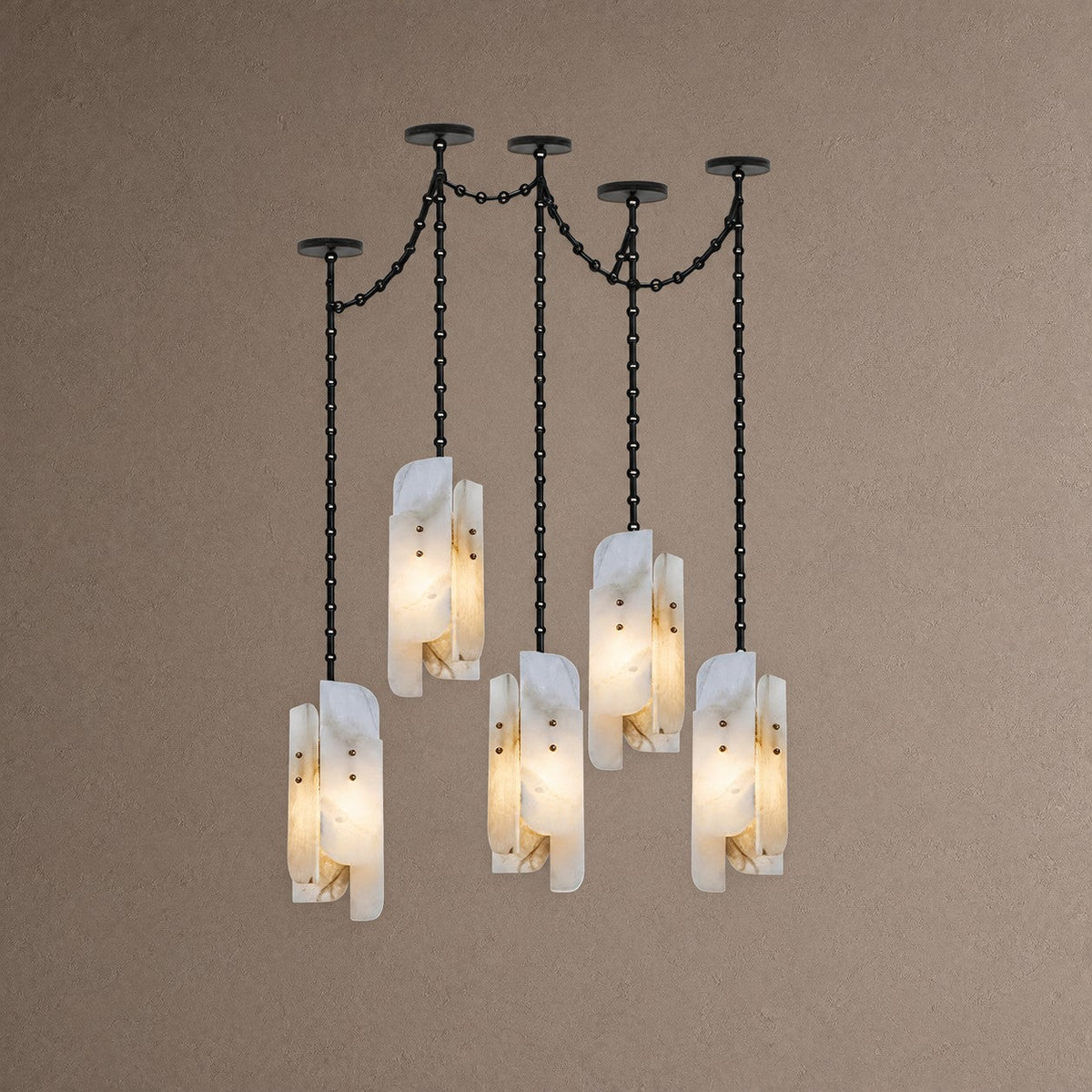 Cascading Chain Chandelier - 5 Heads ∅ 5.9″ x H 15.7″Black & WhiteBlushlighting