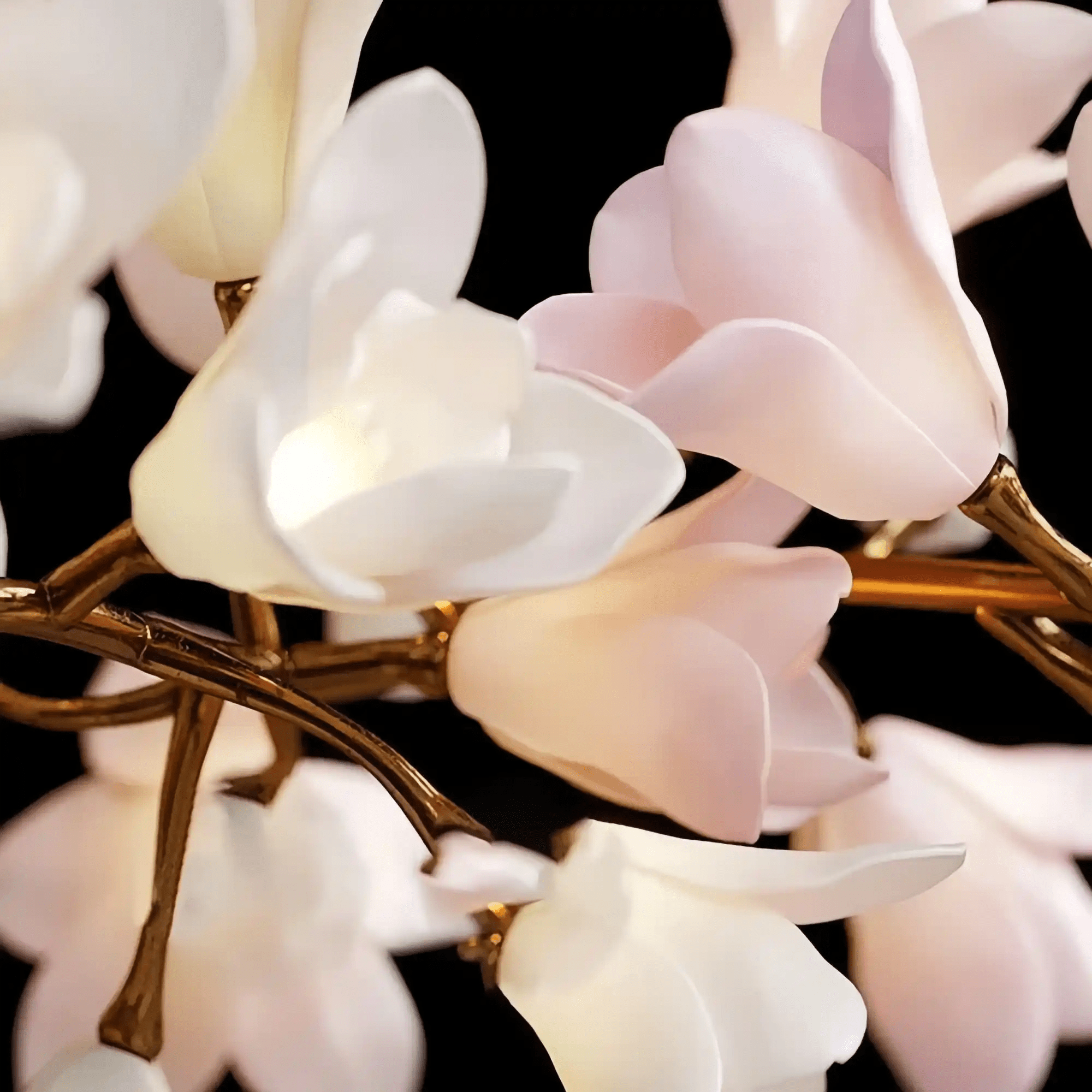 Circular Blossom Chandelier - L 70.9″(180cm) x W 19.7″(50cm) x H 19.7″(50cm)Blushlighting