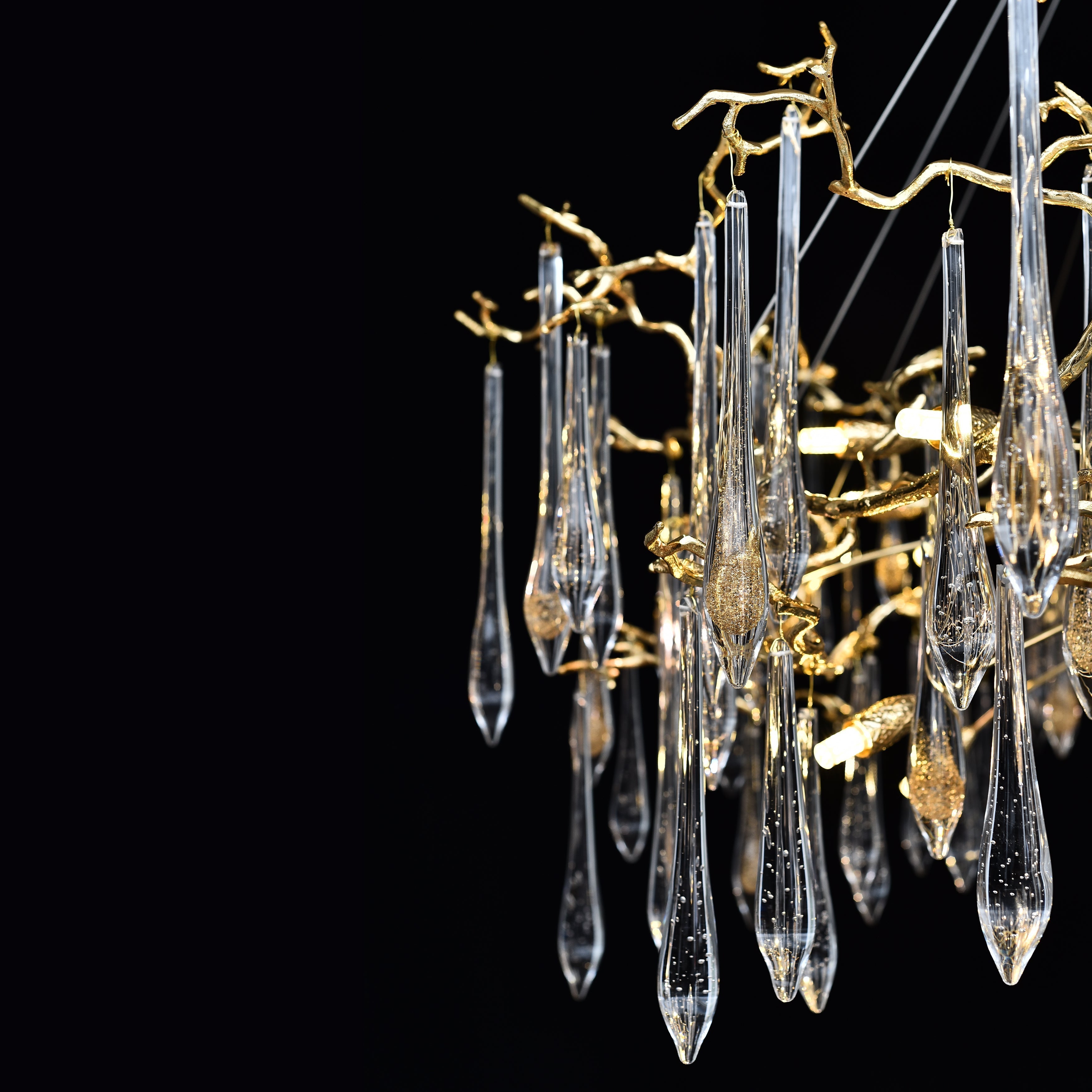 Dawn Teardrop Branch Brass Round Chandelier - 26" diameterClear GlassBlushlighting