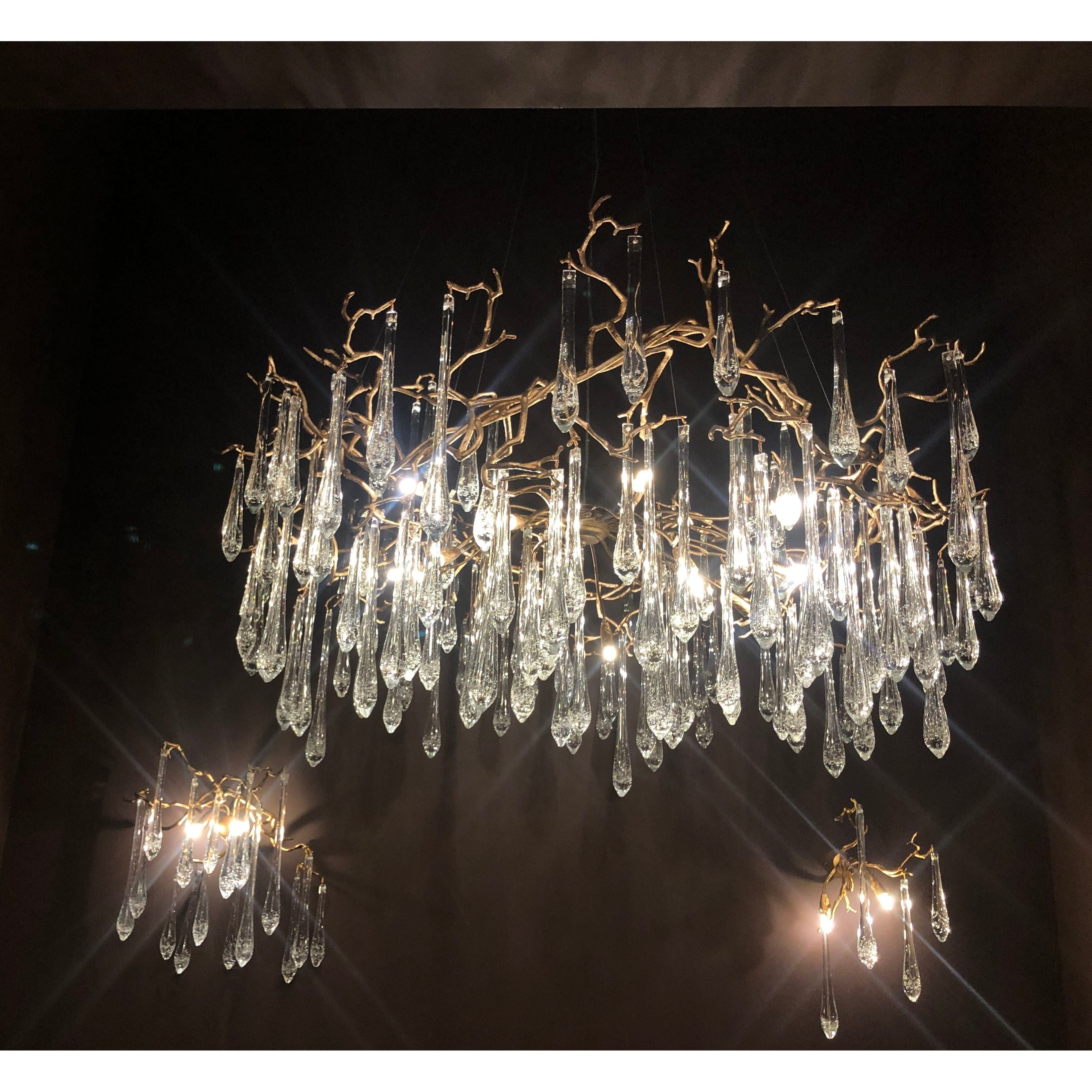 Dawn Teardrop Branch Brass Round Chandelier - 26" diameterClear GlassBlushlighting
