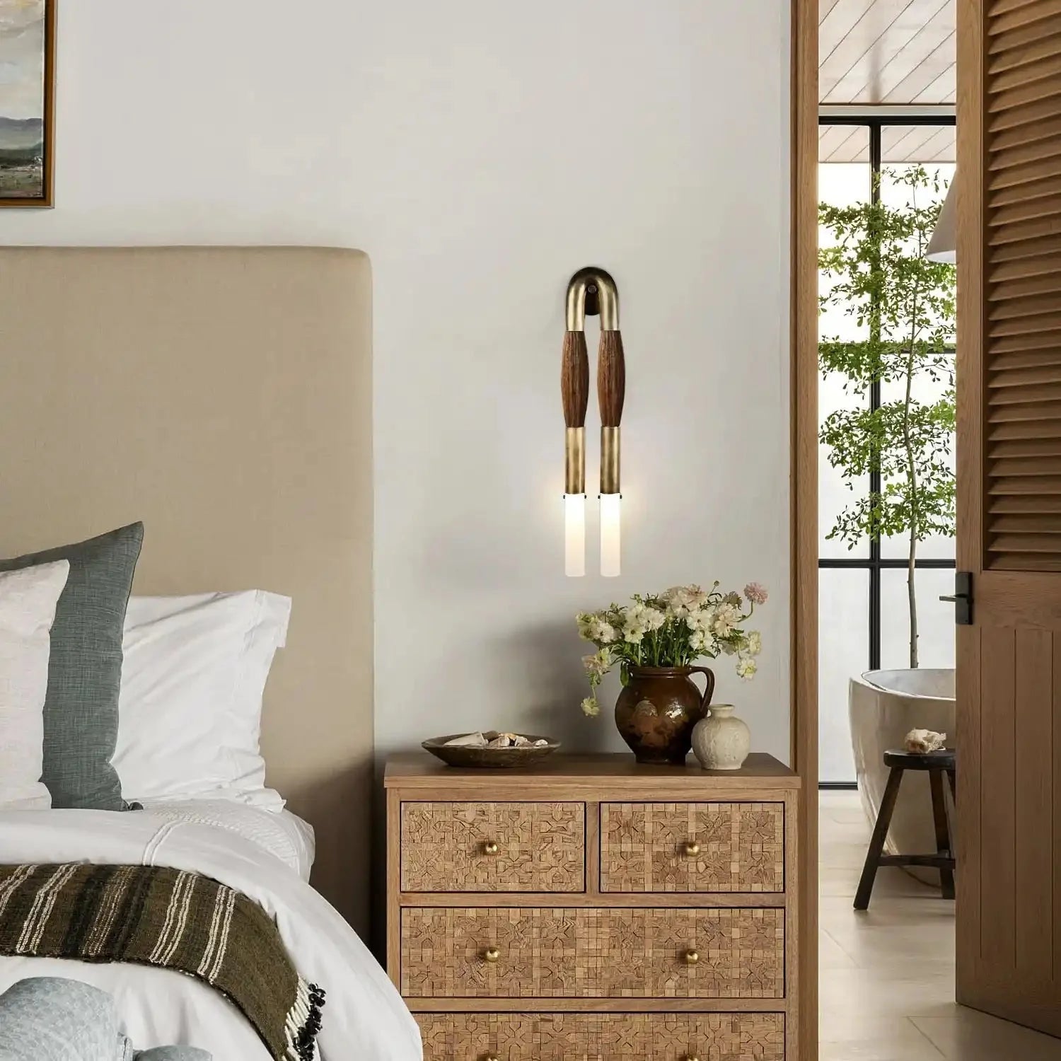 Double Head Antonia Horsehair Sconce - Dia 18cm x H 67cm / ∅ 7.1″ x H 26.4″Aged BrassFlaxenBlushlighting