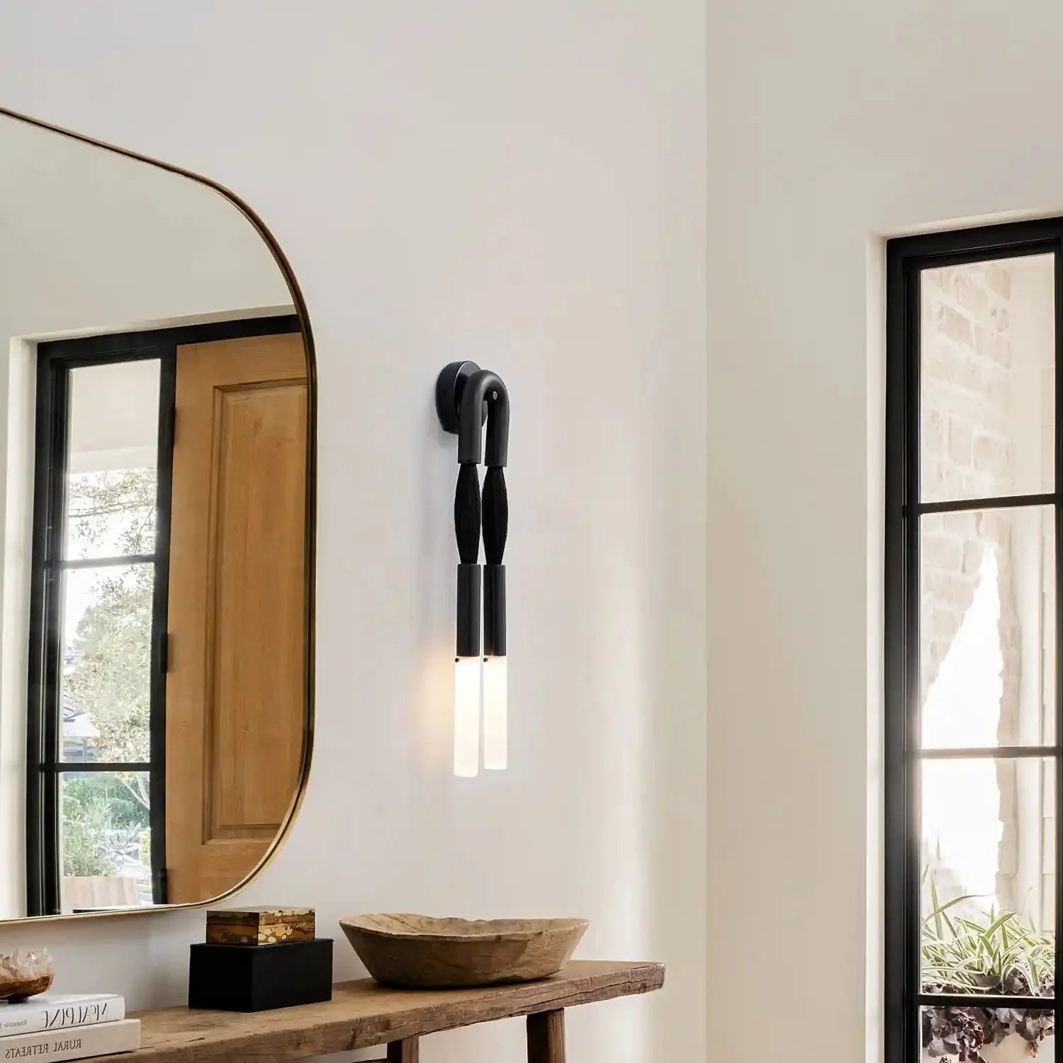 Double Head Antonia Horsehair Sconce - Dia 14cm X H 78cm / ∅ 5.5″ X H 30″Blackened BrassFlaxenBlushlighting
