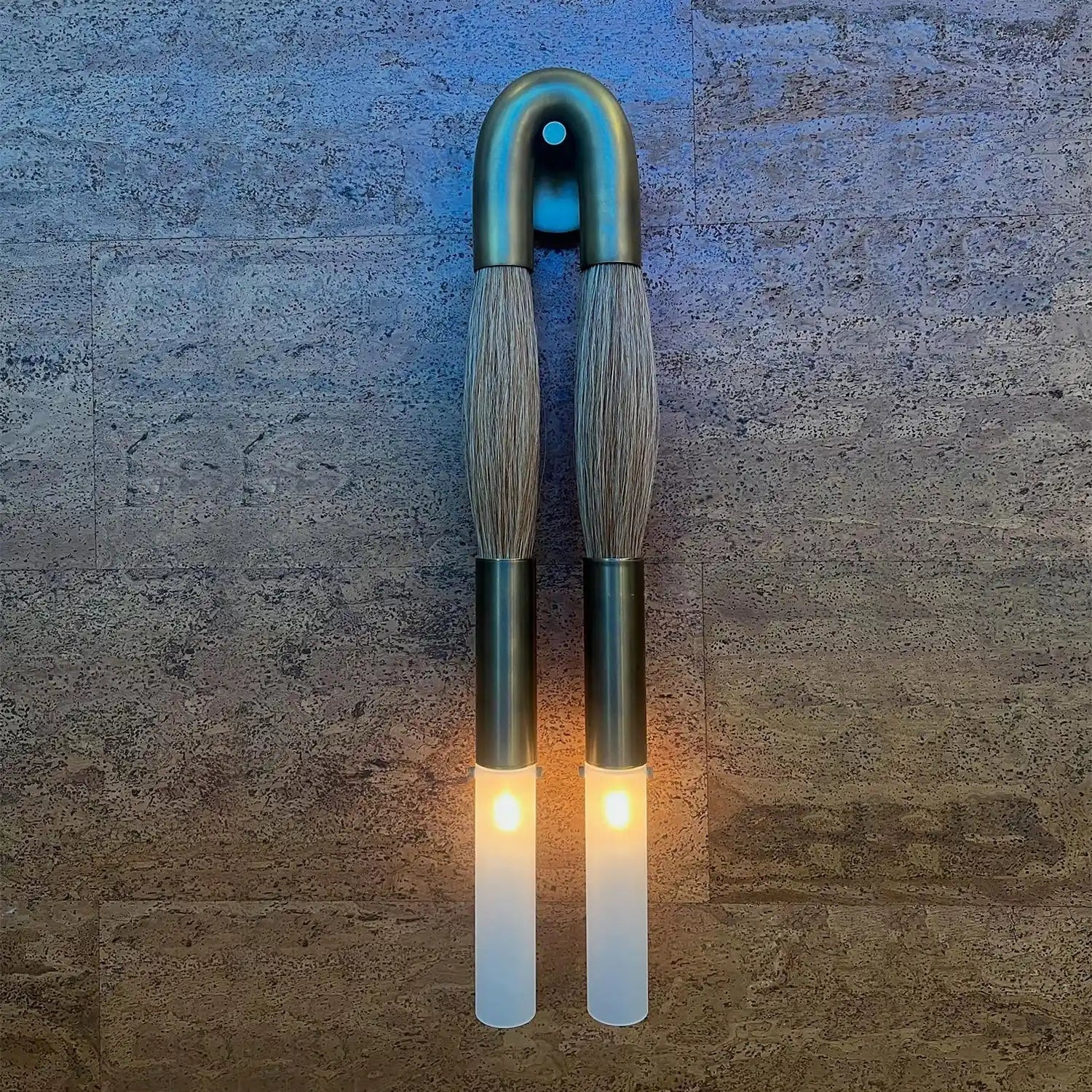 Double Head Antonia Horsehair Sconce - Dia 14cm X H 78cm / ∅ 5.5″ X H 30″Aged BrassPalominoBlushlighting
