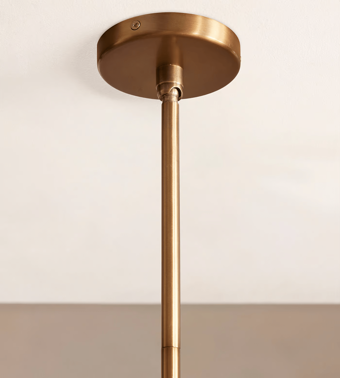 Francis Chandelier - L 27.6″ x W 27.6″ x H 19.3″Gold & WhiteBlushlighting