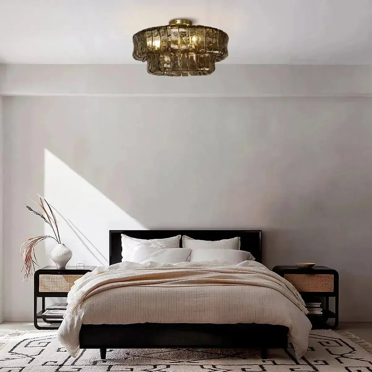 Ghiaccio Modern Glass Flushmount - Matte BlackSmokeBlushlighting