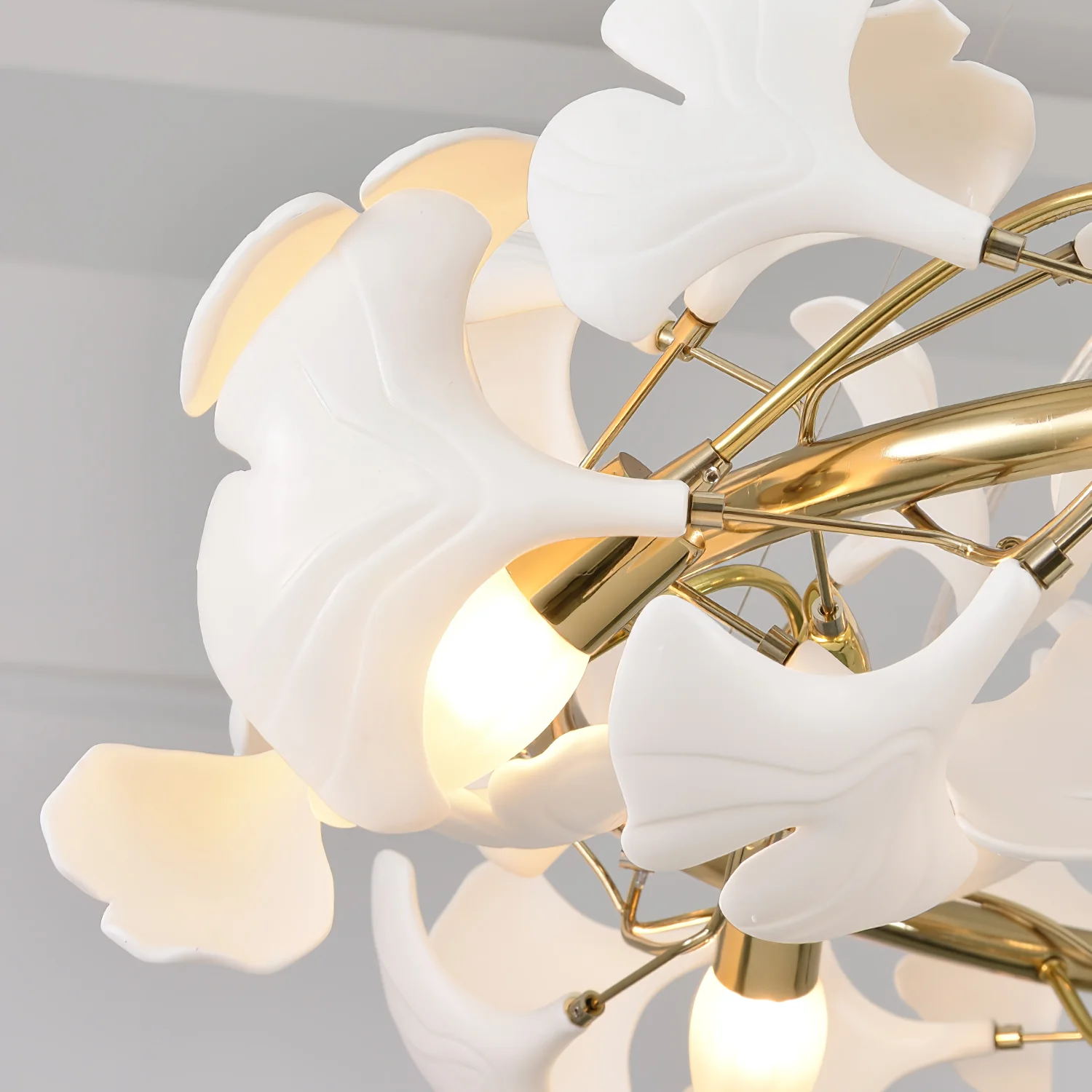Gingko Leaves Chandelier - L 196.8″ x W 31.5″ x H 59.1″White & GoldBlushlighting