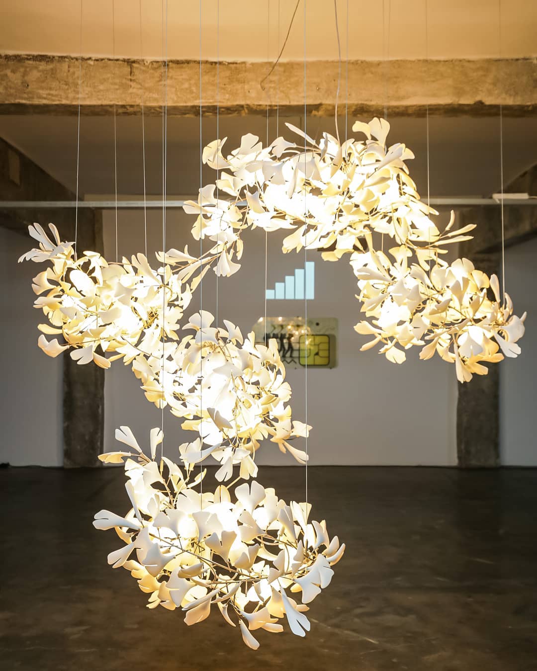 Gingko Leaves Chandelier - L 196.8″ x W 31.5″ x H 59.1″White & GoldBlushlighting