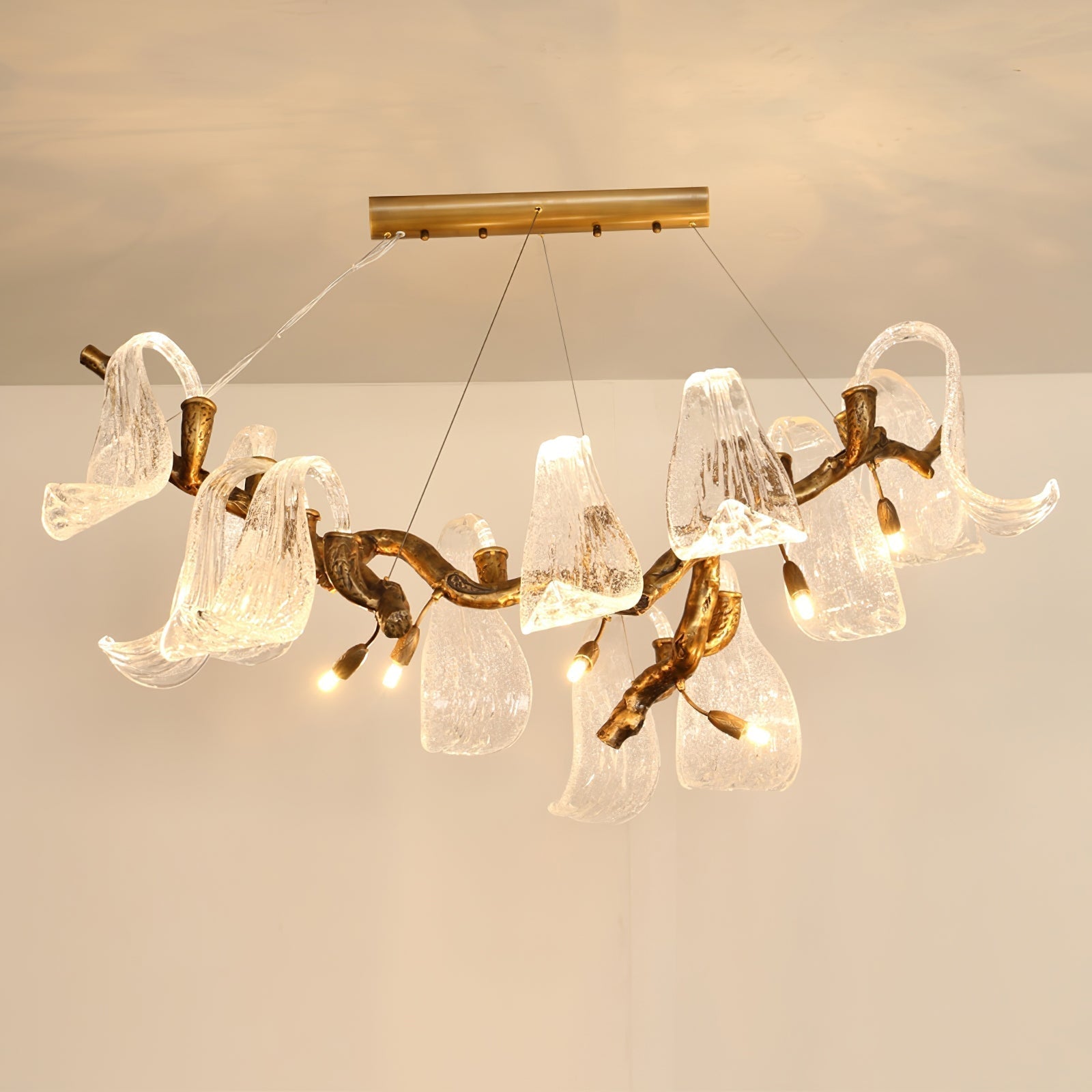Icarus Wings Horizontal Branch Chandelier - L 39.4″ x W 15.7″ x H 15.7″ / L 100cm x W 40cm x H 40cmBlushlighting