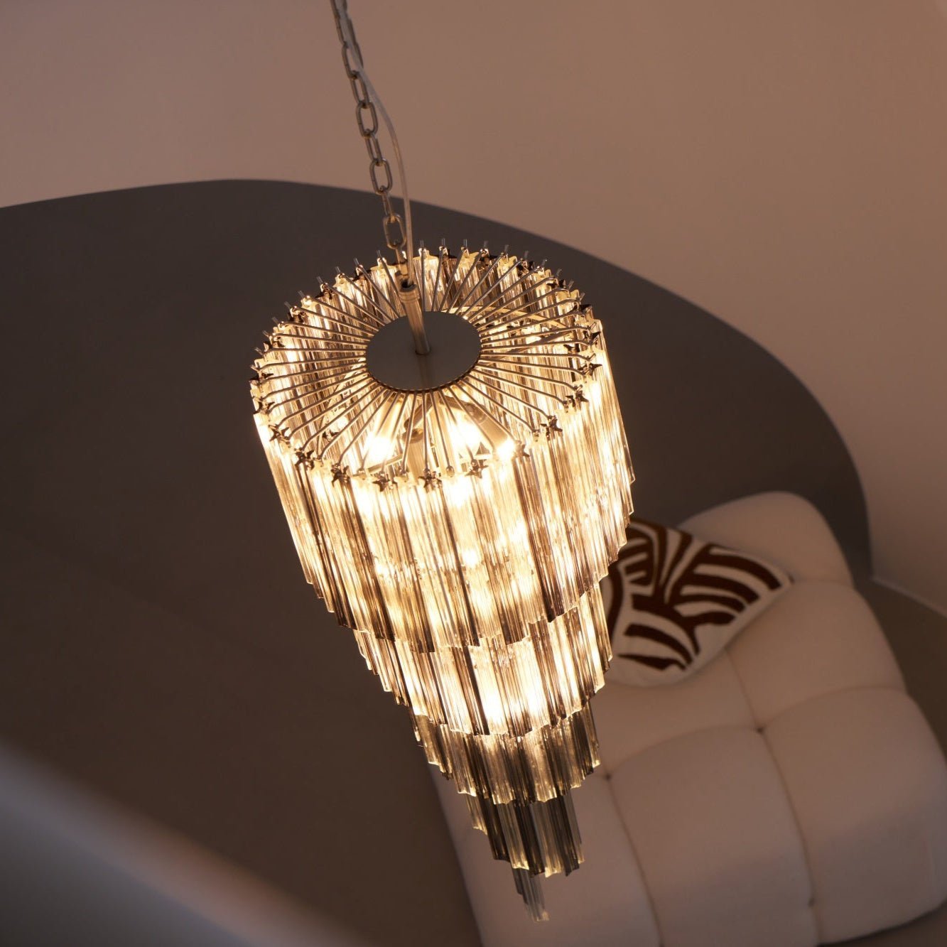 Lucente Noir Spiral Chandelier - ∅ 15.7″ x H 39.4″Grey+Clear Glass & NickelBlushlighting