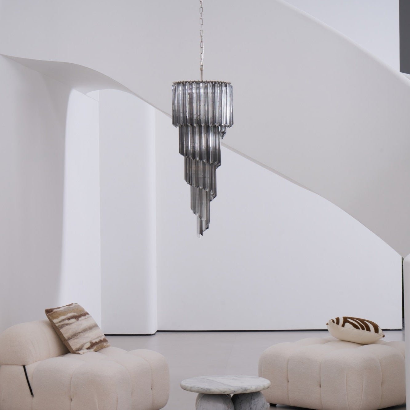 Lucente Noir Spiral Chandelier - ∅ 15.7″ x H 39.4″Grey+Clear Glass & NickelBlushlighting