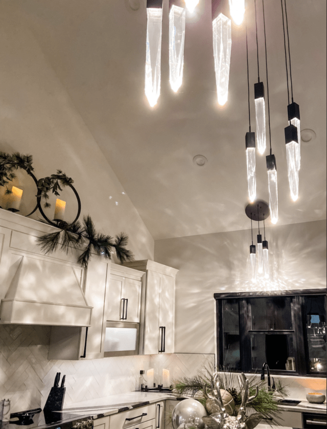 Modern Light Luxury Round/Rectangle Ceiling Pendant Light in Black Finish for Kitchen Island/ Staircase/Living Room-Chandeliers-Blushlighting-Blushlighting