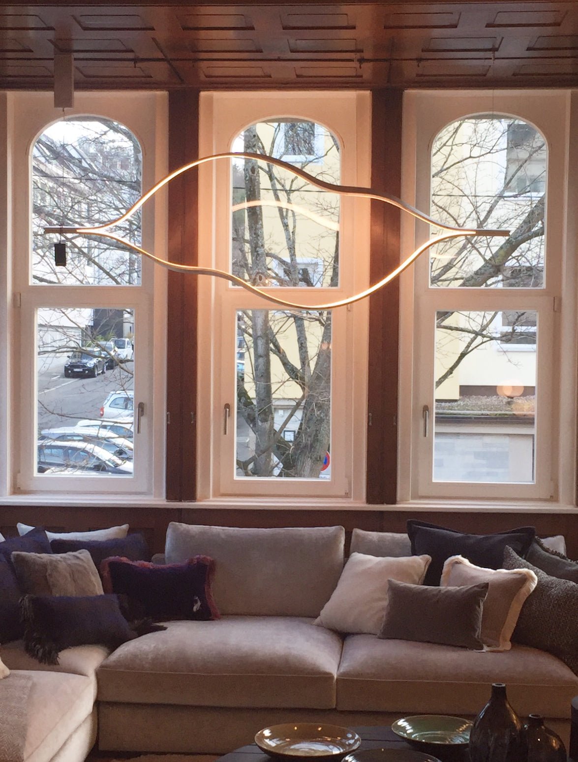 Modern Simple Brass Waving Chandelier for Living/Dining Room/Kitchen Island - L31.5"*W2.2"*H11.8"GoldWarm LightBlushlighting