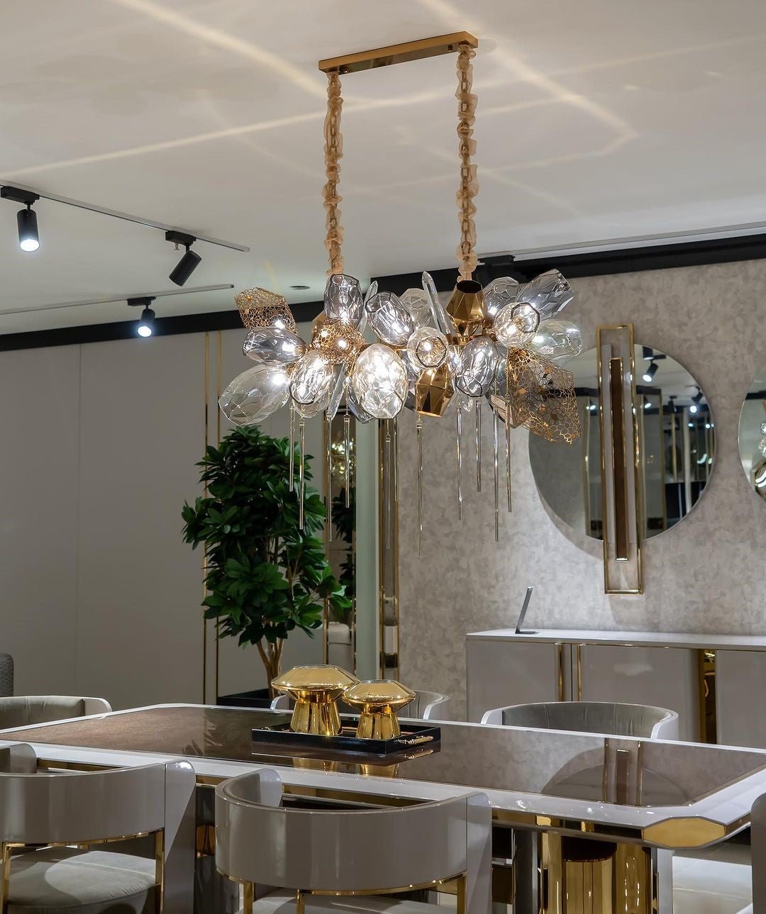 Modern Wine Glass Shape Chandelier Italian Light Luxury Light Fixture for Dining Room/Living Room - Linear/L31.5"*W16.9"*H29.5"GoldWarm LightBlushlighting