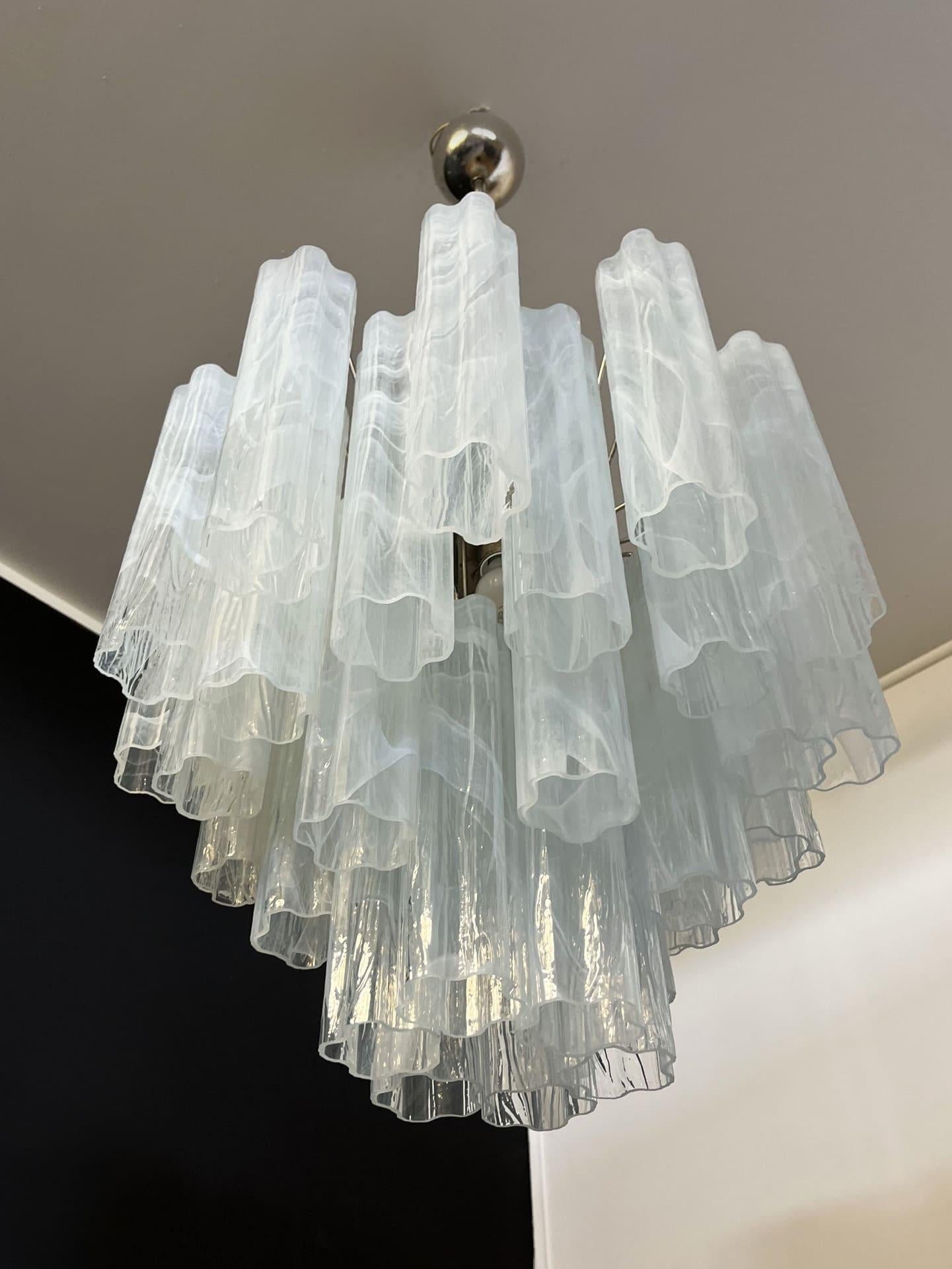 Murano Chandelier – 36 tubes – Alabaster white-Blushlighting