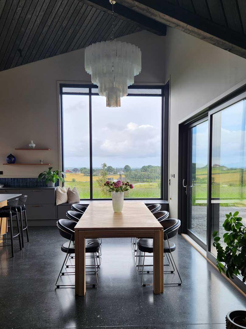 Murano Chandelier – 78 tubes – Alabaster white-Blushlighting