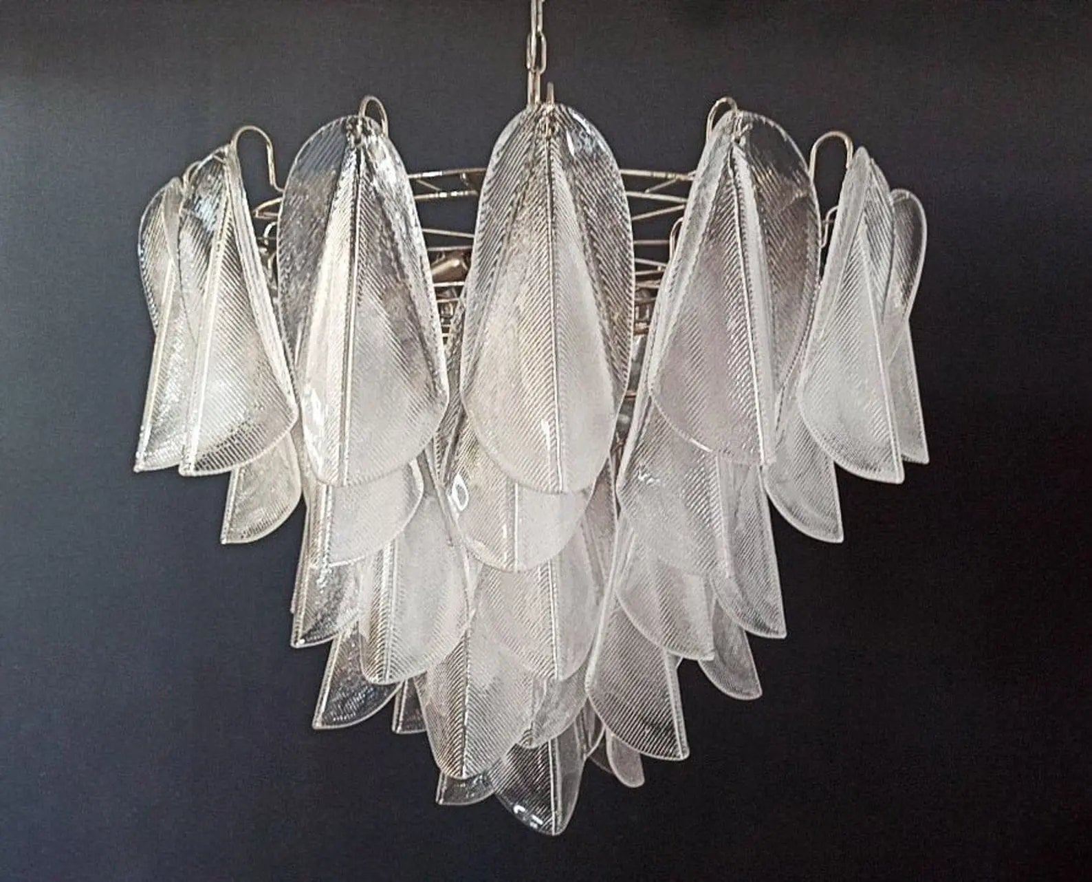 Murano-Style Chandelier – Rondini – 57 glass leaves – Transparent - Blushlighting