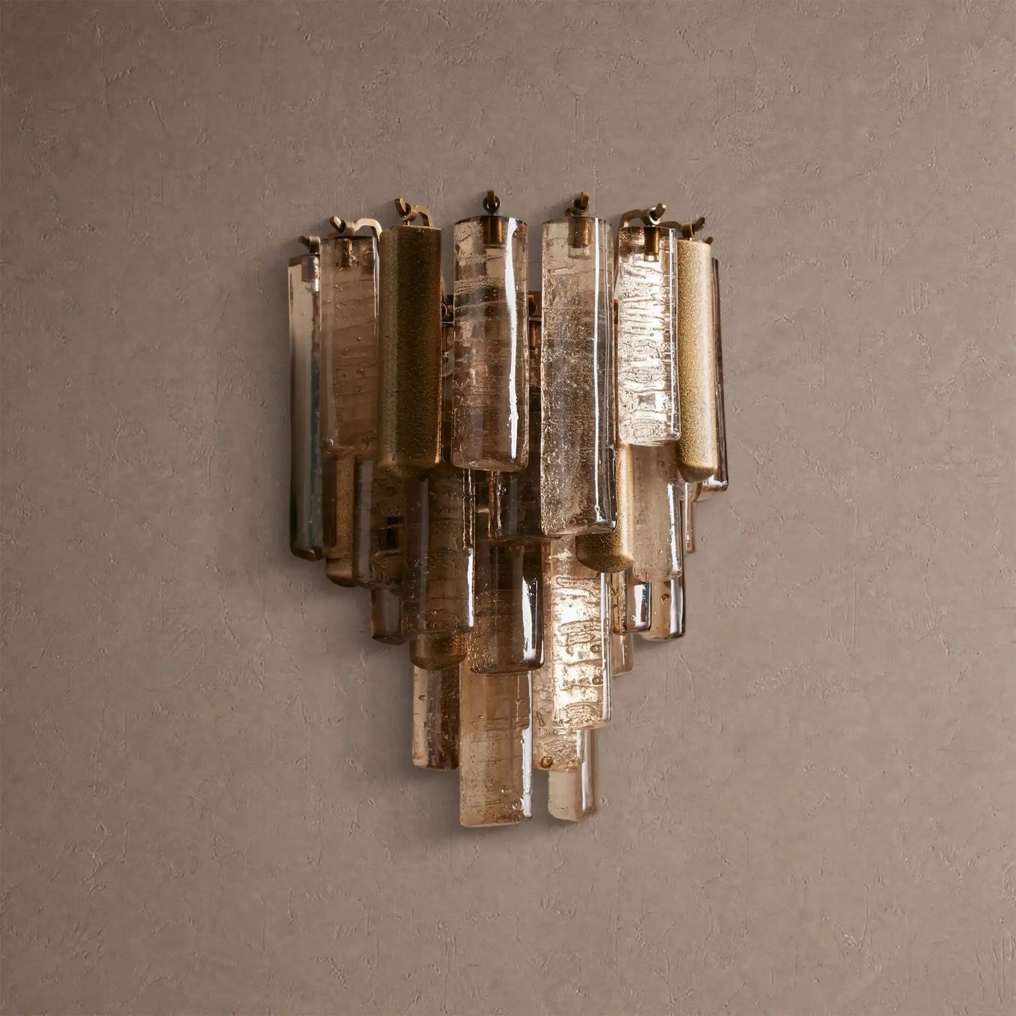 Neve Sconce - BrassBlushlighting