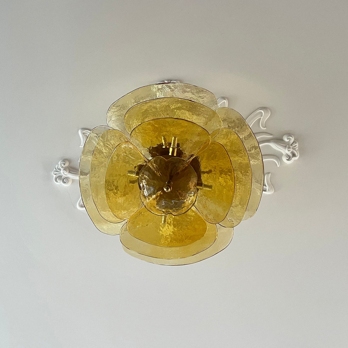 Petals Gold Murano Chandelier - 12-lights ∅ 26.3″ x H 11.4″Clear & GoldBlushlighting