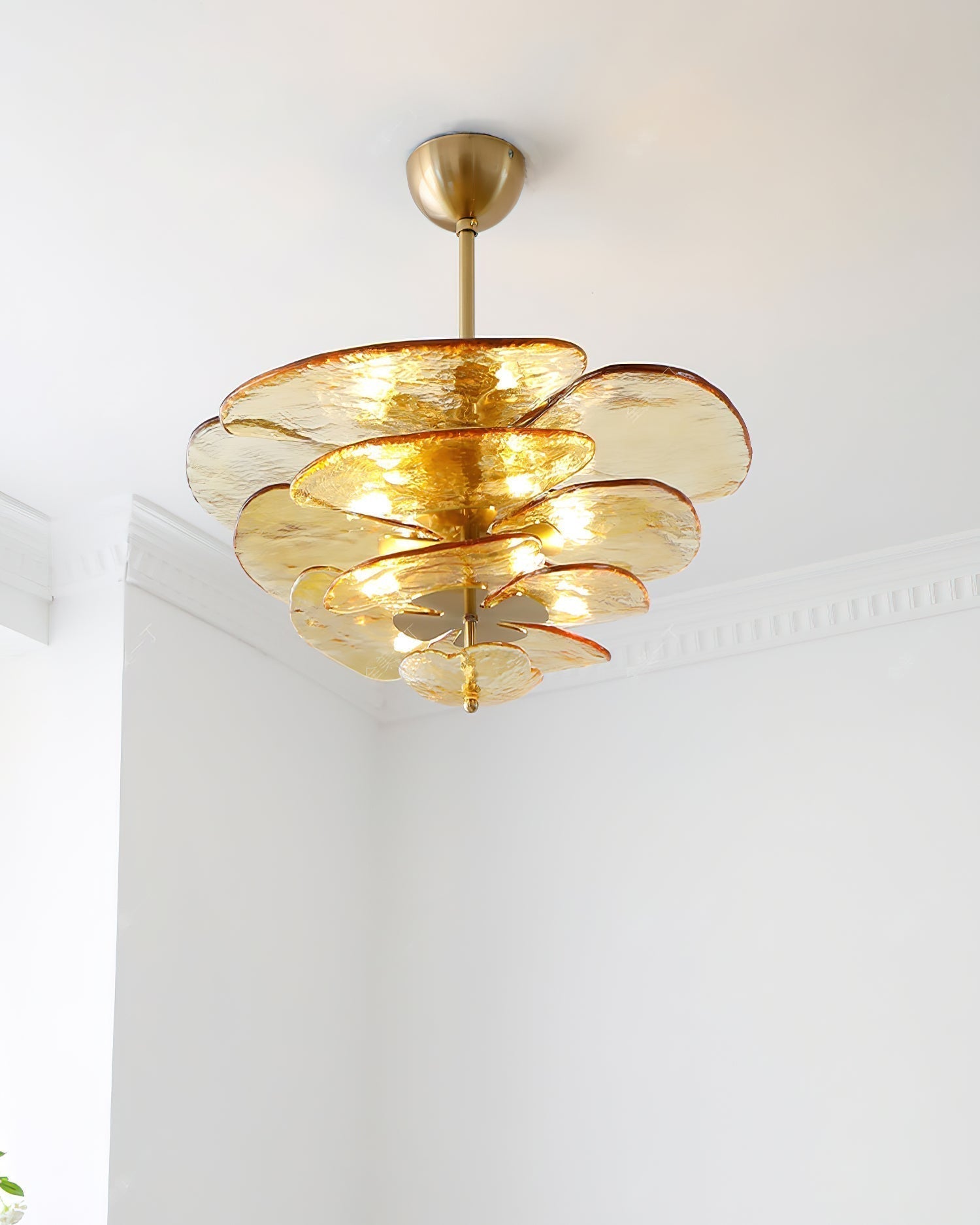 Petals Gold Murano Chandelier - 8-lights ∅ 21.6″ x H 8.6″Clear & GoldBlushlighting
