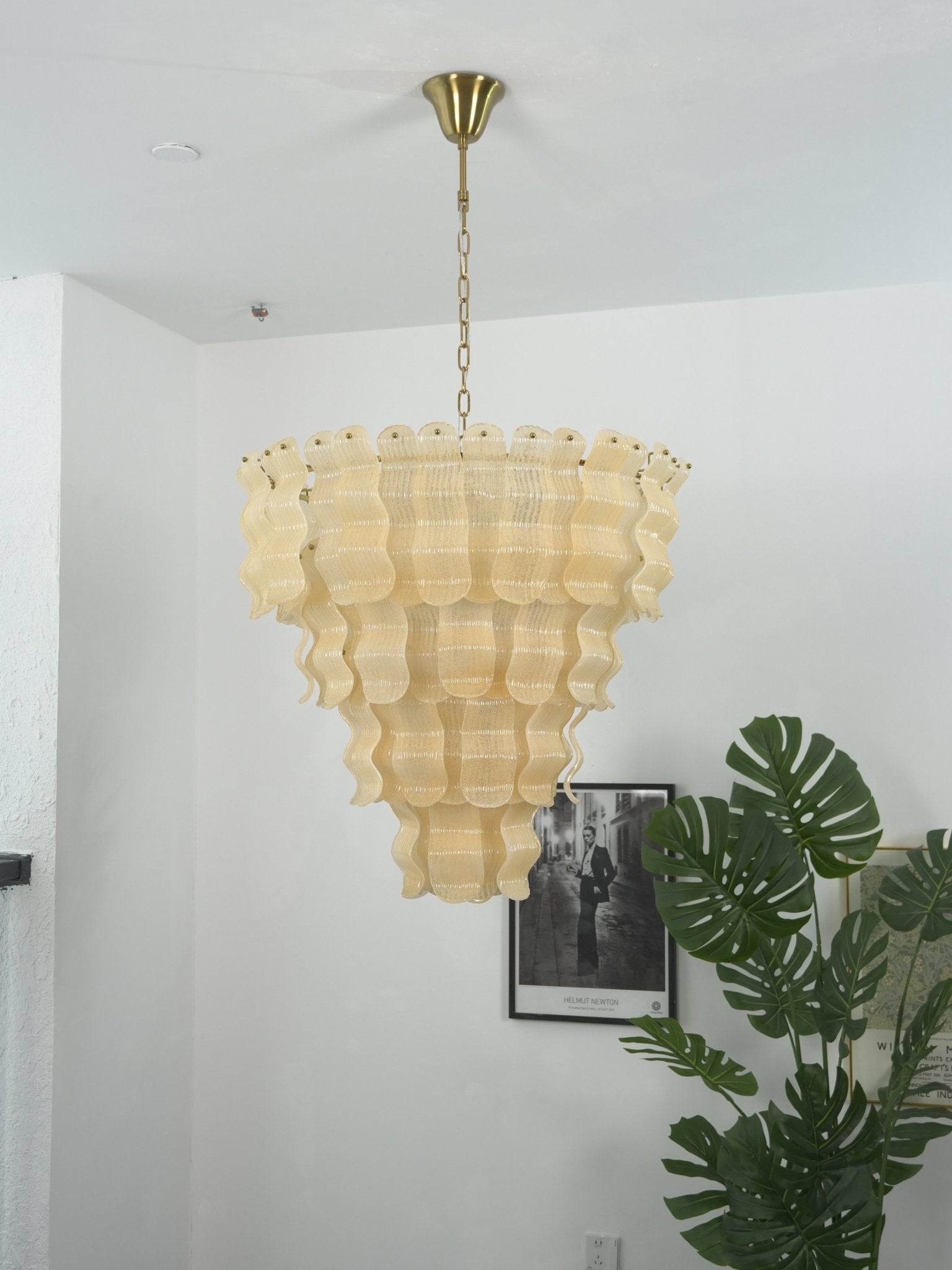 Pollensa Glass Chandelier - ∅ 29.5″ x H 37.4″Gold & YellowBlushlighting