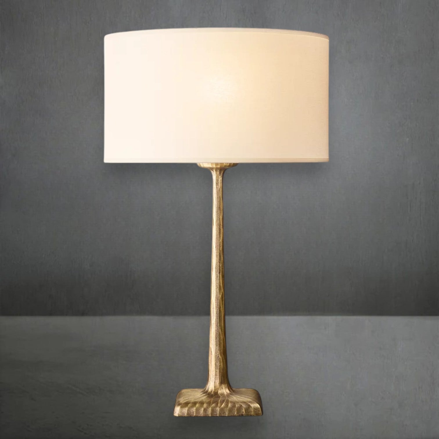 Thaddeas Table Lamp 30"