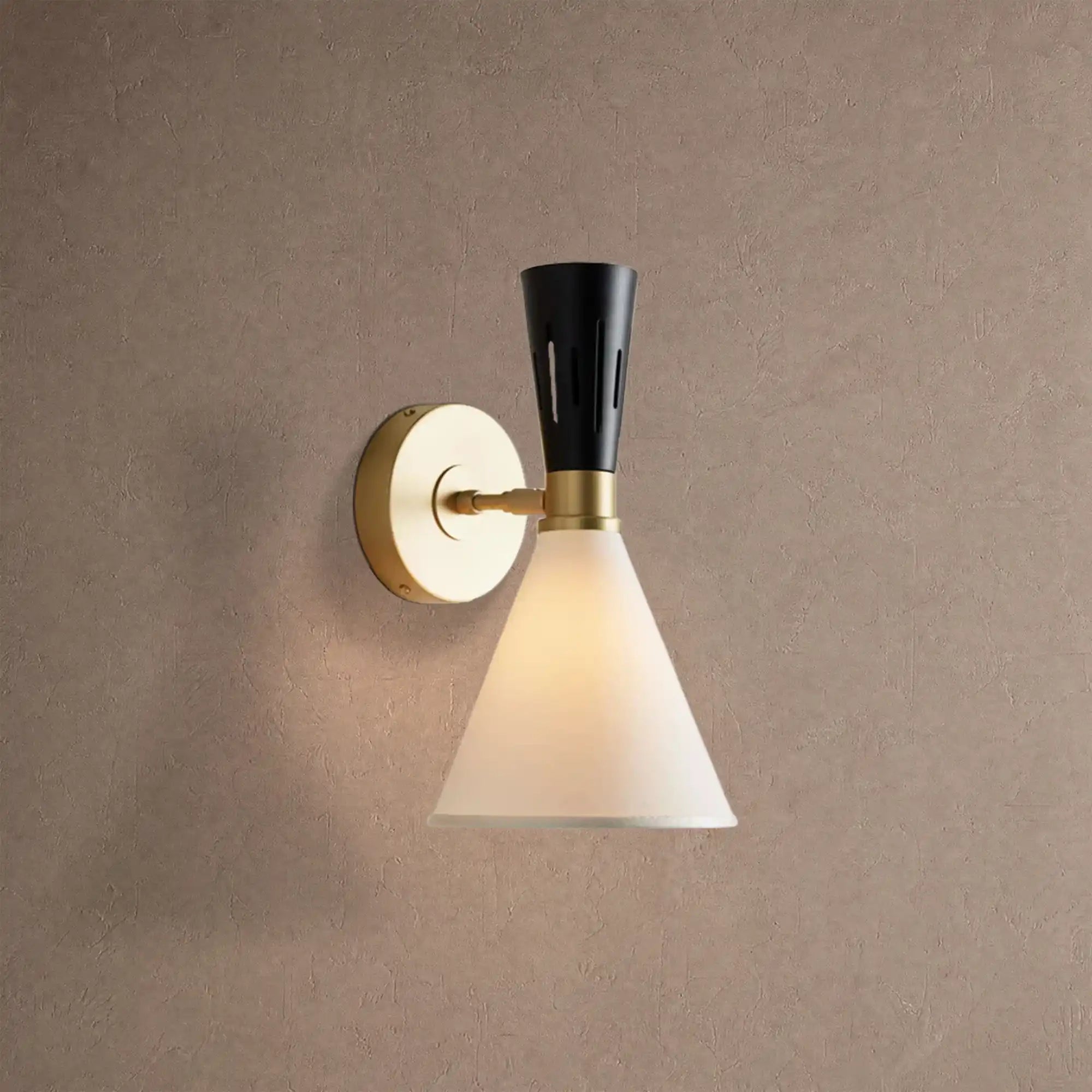 Ramsey Wall Sconce - Blushlighting