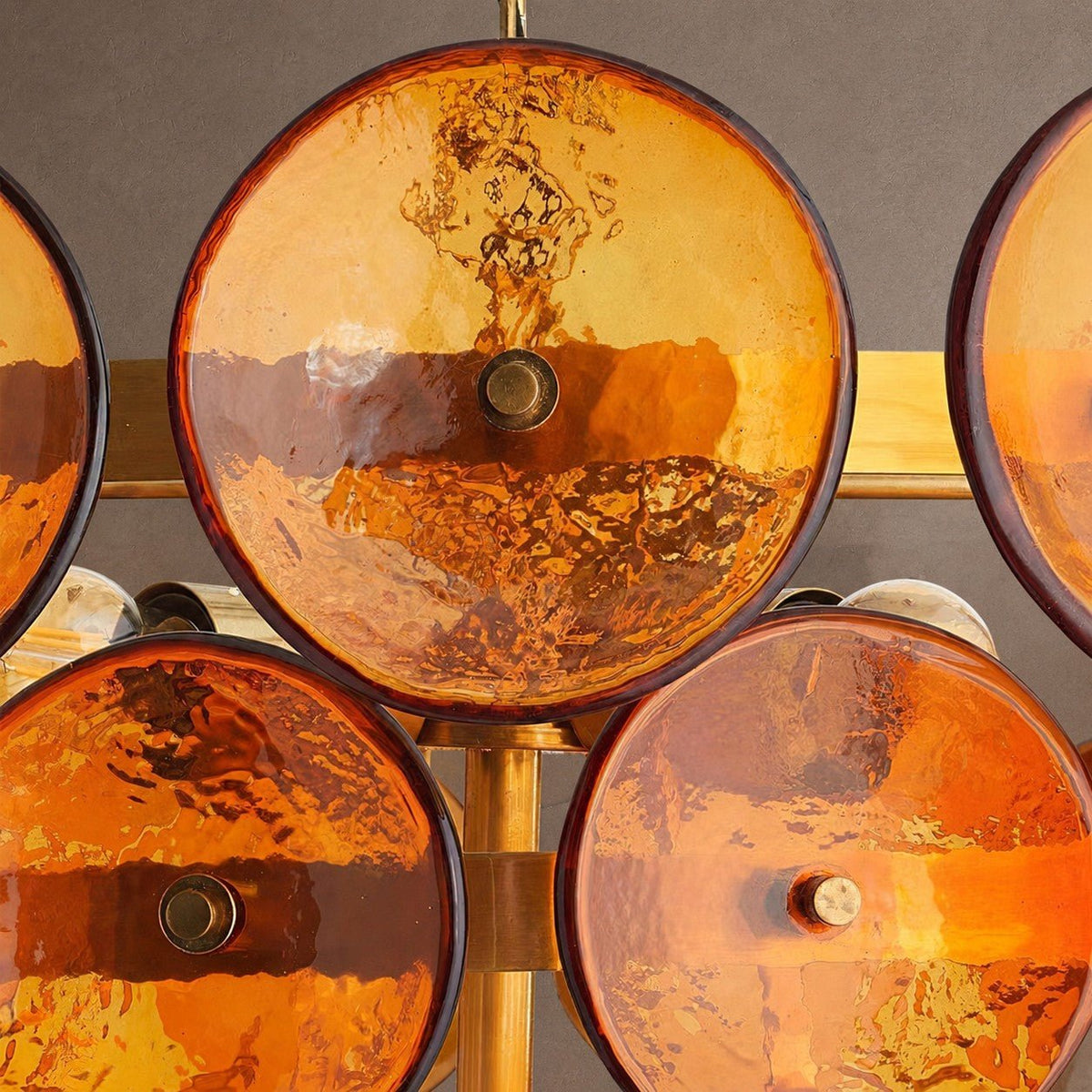 Solaris Round Chandelier - ∅ 39.4″ x H 14.2″Amber & GoldBlushlighting
