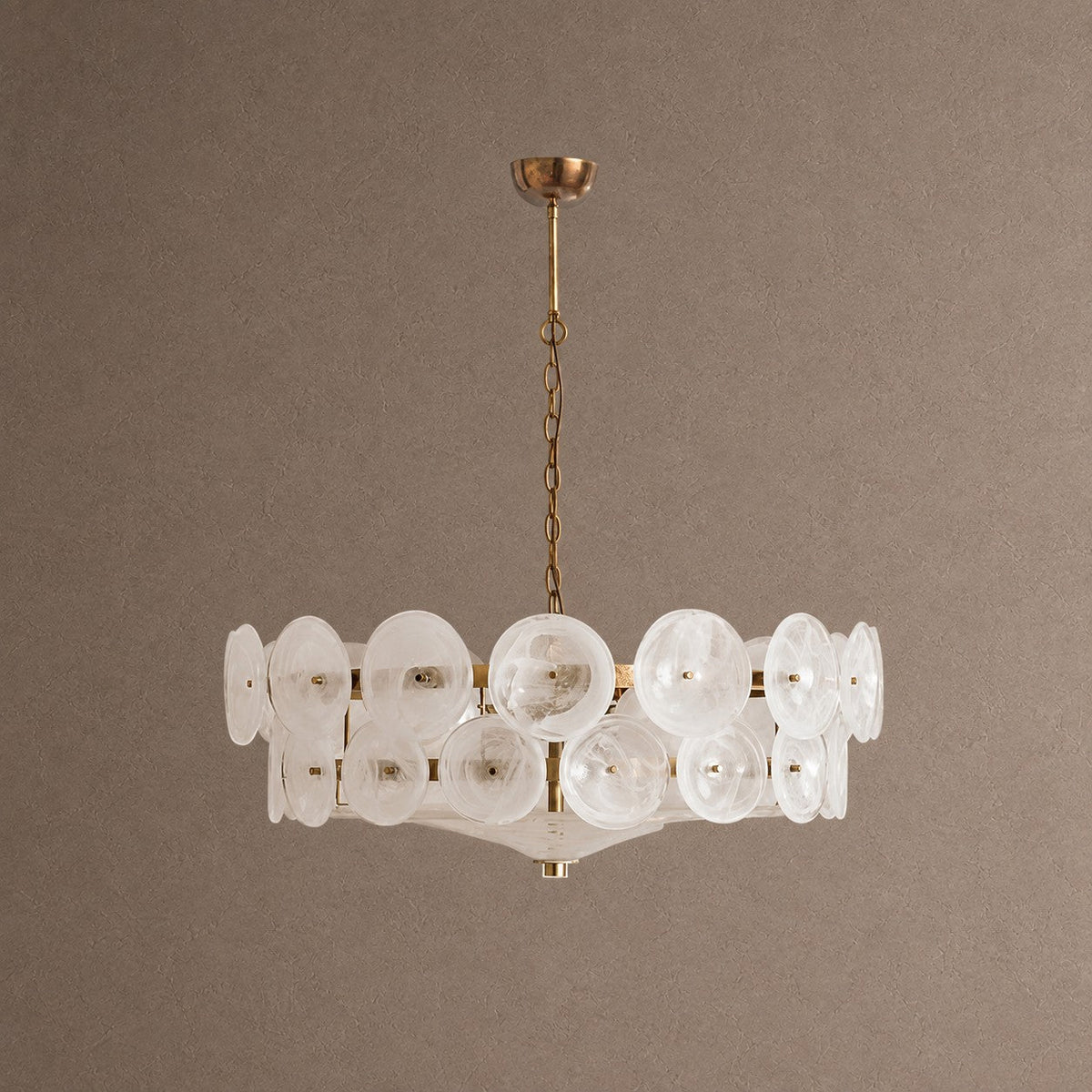 Solaris Round Chandelier - ∅ 23.6″ x H 11.0″White & GoldBlushlighting