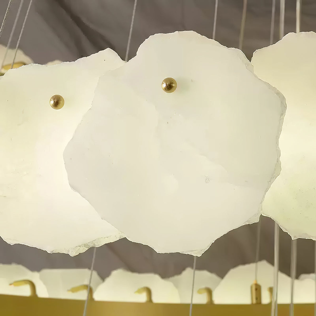 Spiral Alabaster Chandelier – Gold & White 4‑6 Layer Luxury Ceiling Light - 5-layers ∅ 53.1″ x H 47.2″Gold & WhiteWarm LightBlushlighting