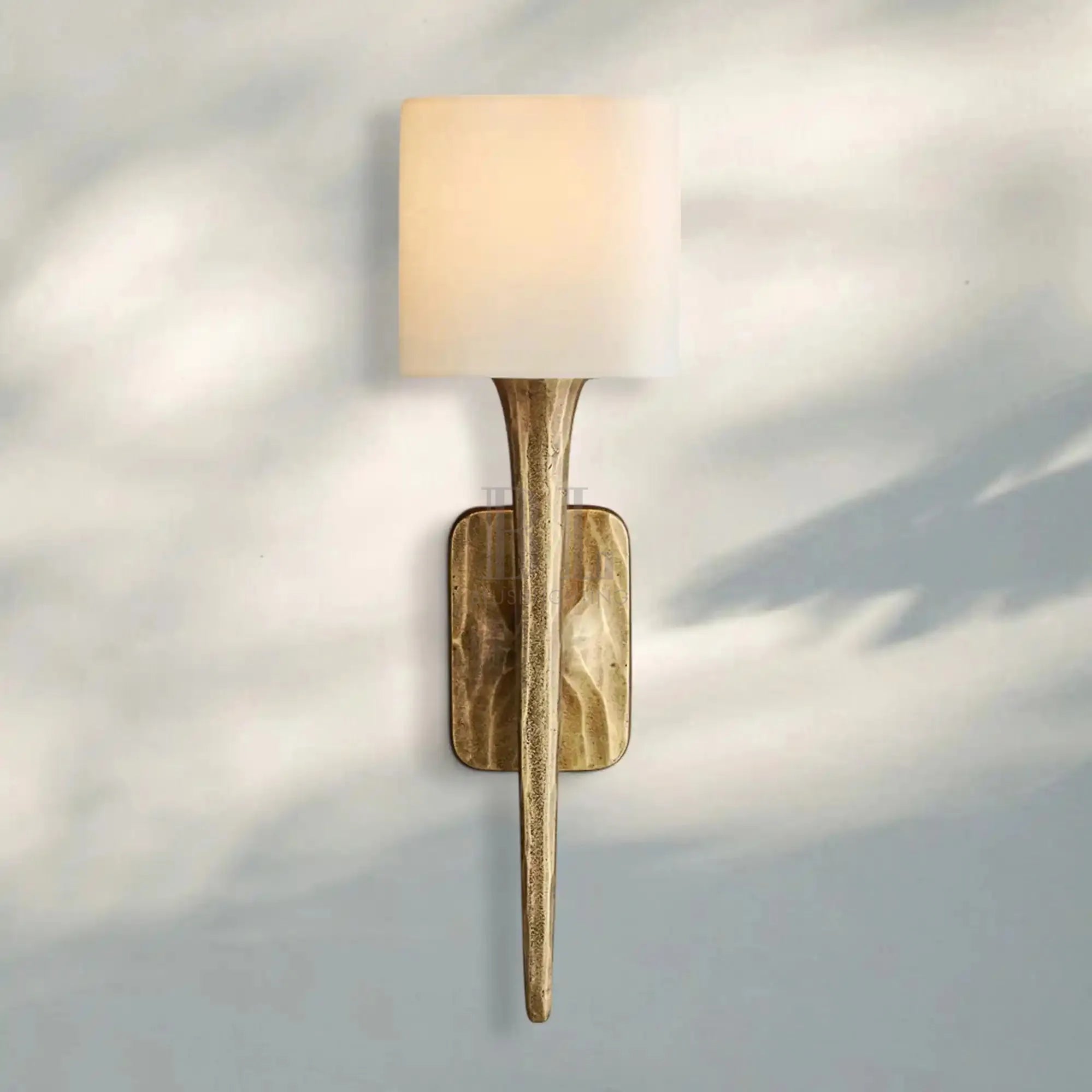 Thaddaus Grand Shaded Sconce-