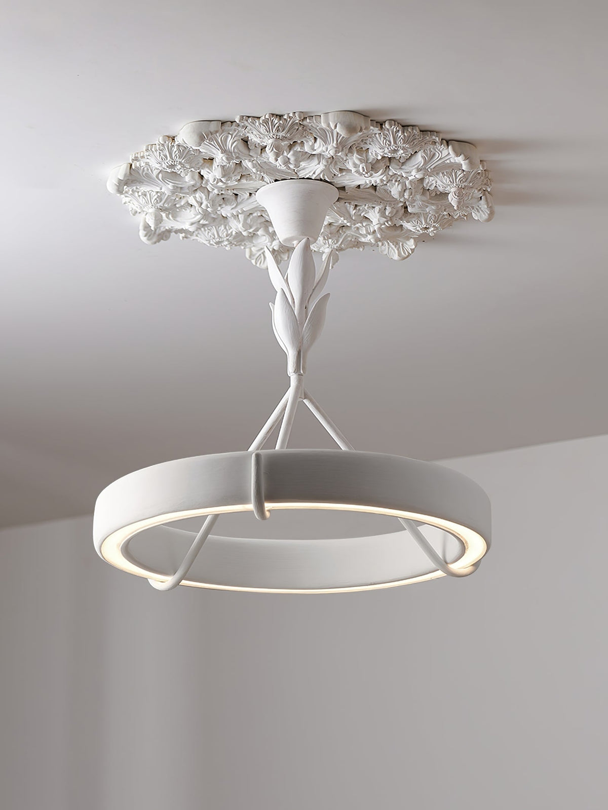 Tinsley Plaster Chandelier - D 60cm x H 60cm / ∅ 23.6″ x H 23.6″WhiteWarm WhiteBlushlighting