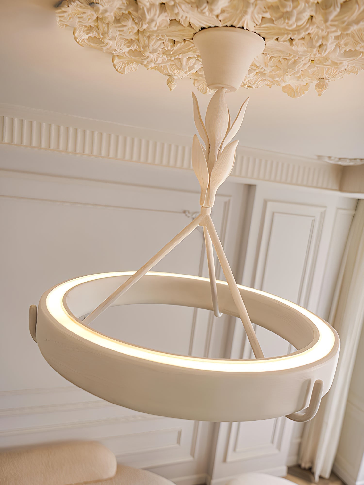 Tinsley Plaster Chandelier - D 60cm x H 60cm / ∅ 23.6″ x H 23.6″WhiteWarm WhiteBlushlighting